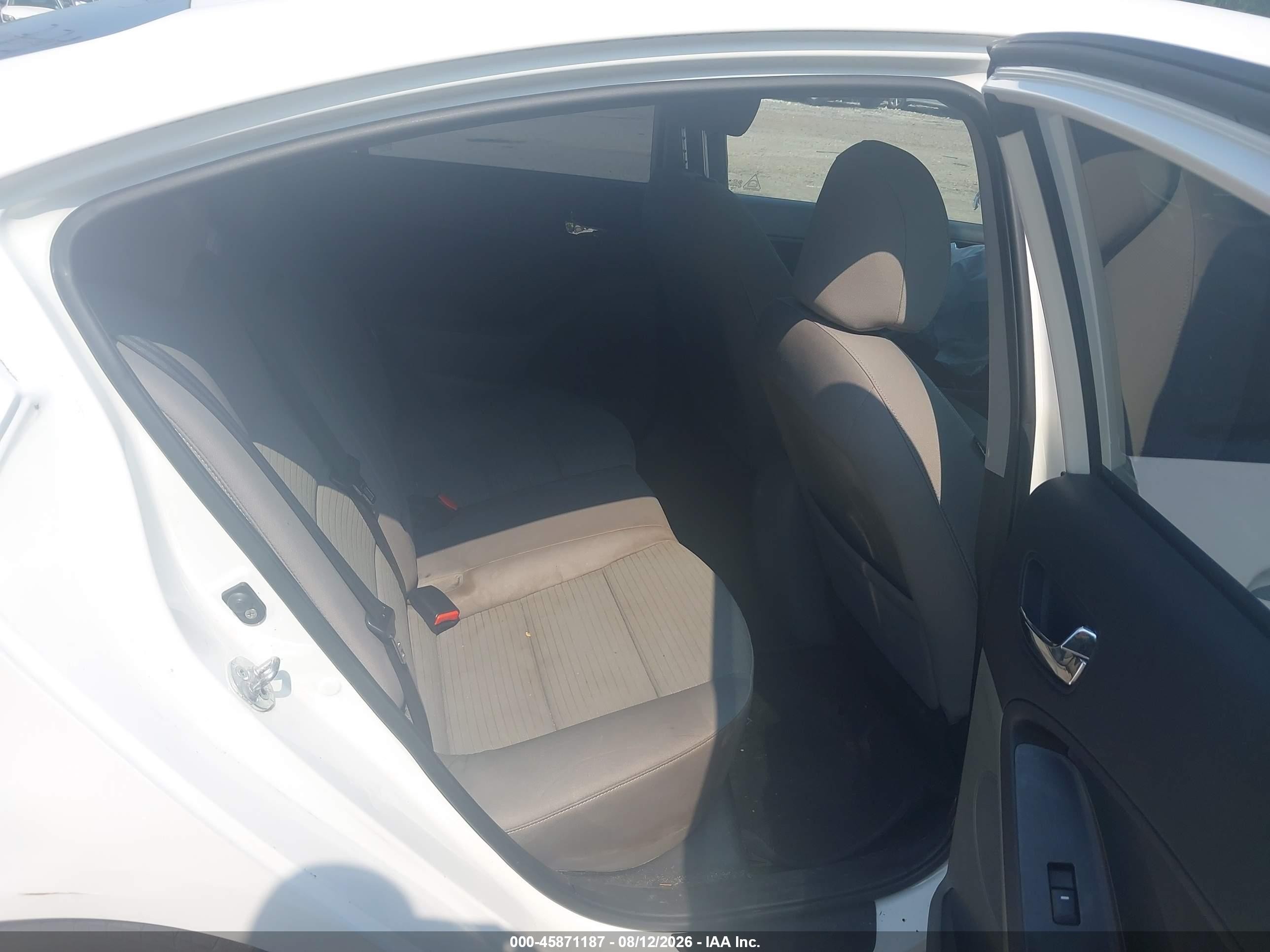 2015 Kia Forte Lx White vin: KNAFX4A66F5325454