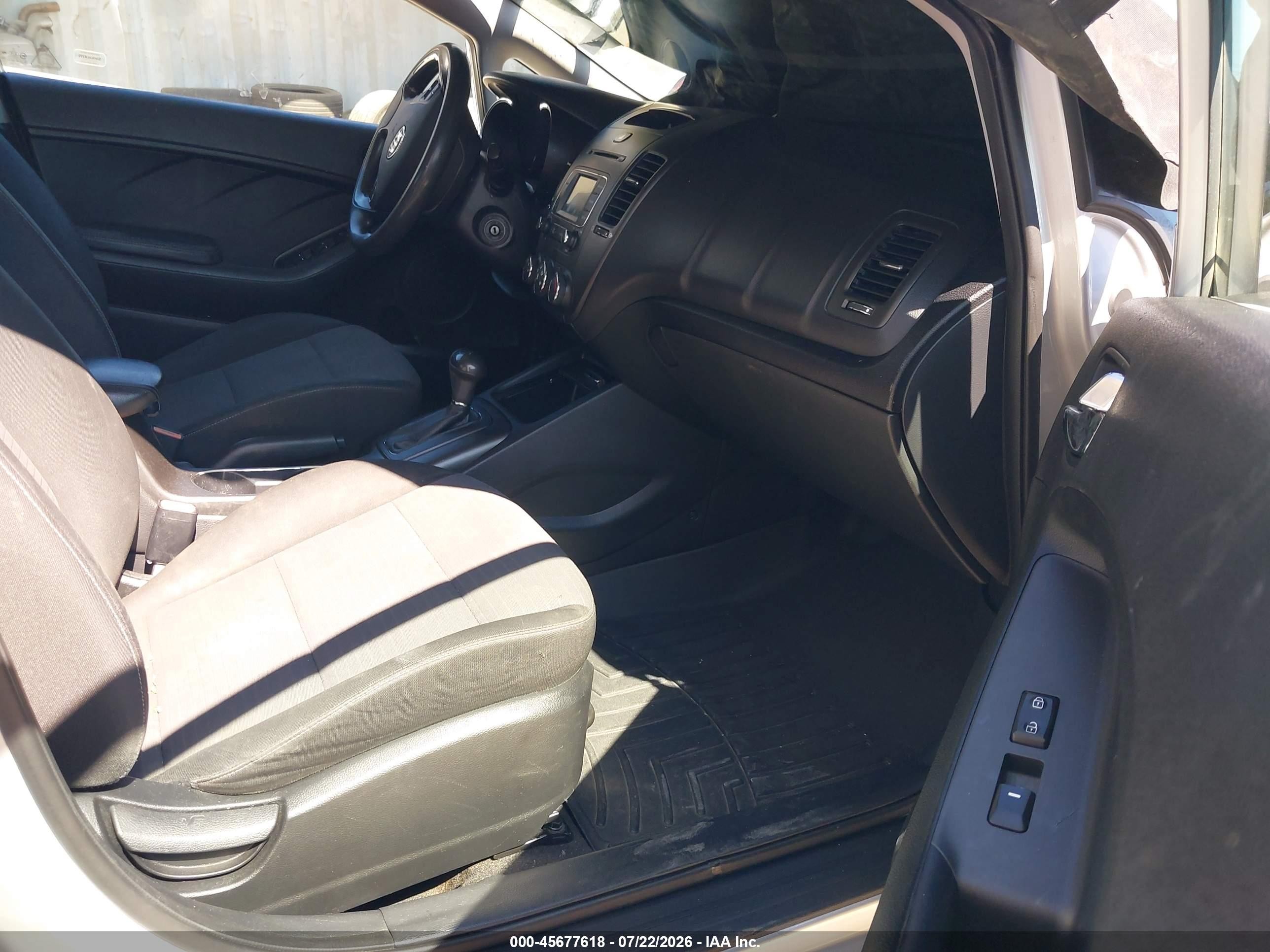 2015 Kia Forte Lx Silver vin: KNAFX4A66F5422265