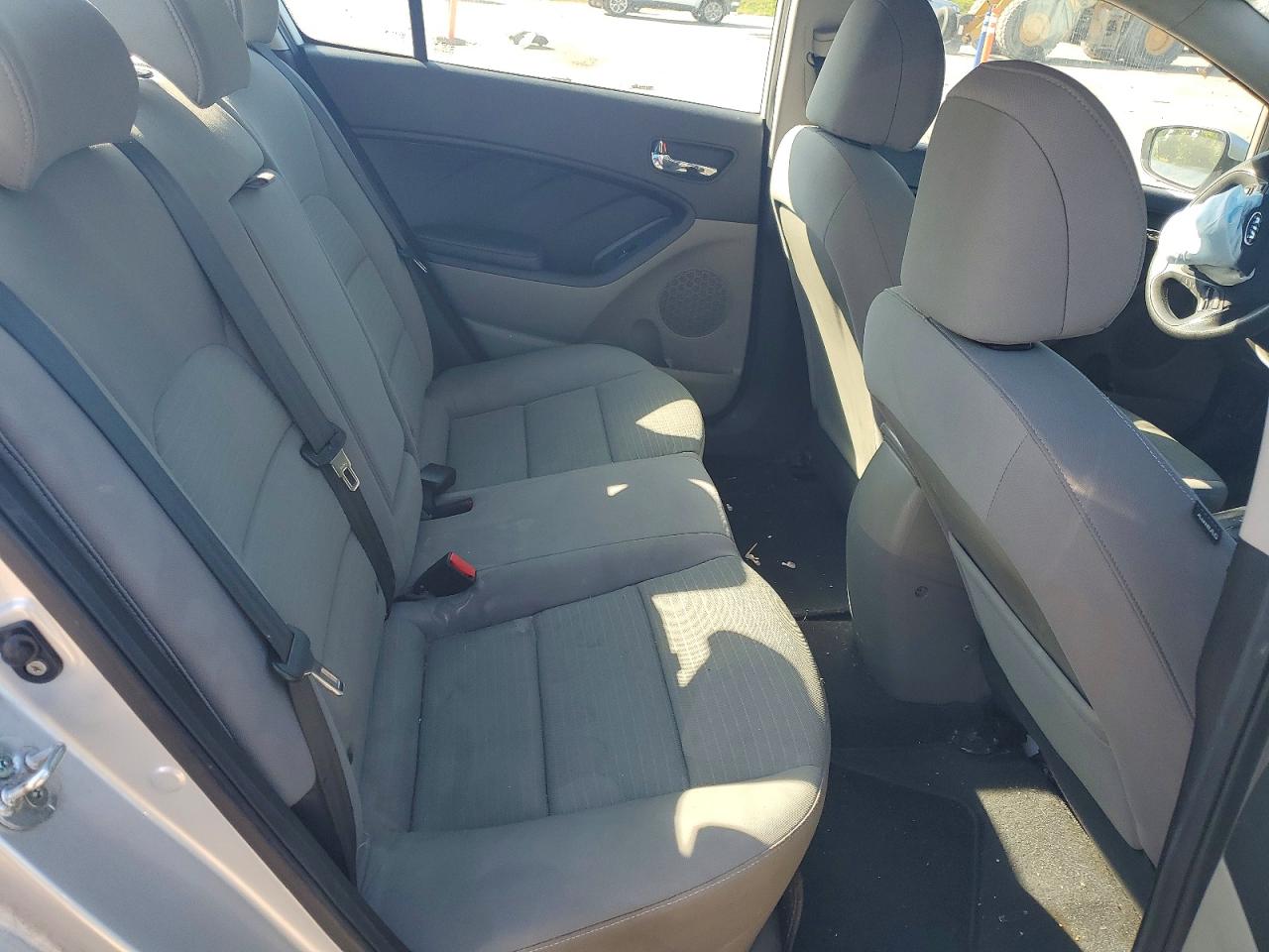 2014 Kia Forte Lx Silver vin: KNAFX4A67E5079836