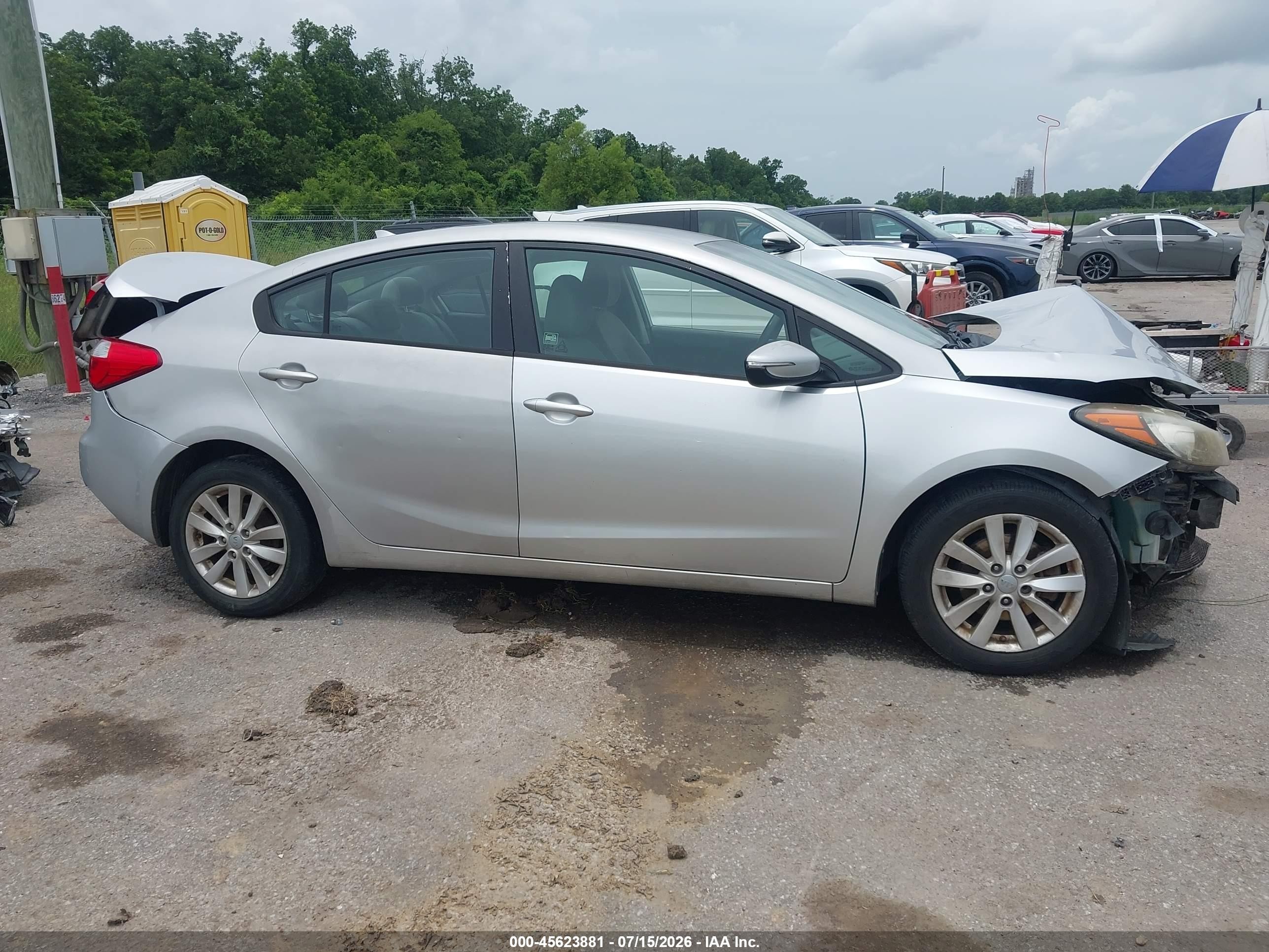 2014 Kia Forte Lx Silver vin: KNAFX4A67E5125990