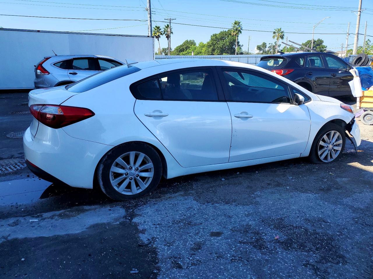 2015 Kia Forte Lx White vin: KNAFX4A67F5382813