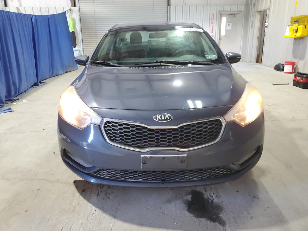 2015 Kia Forte Lx Blue vin: KNAFX4A67F5423148 Damage: Hood, Heavy Scratch, 1 To 2 Inches