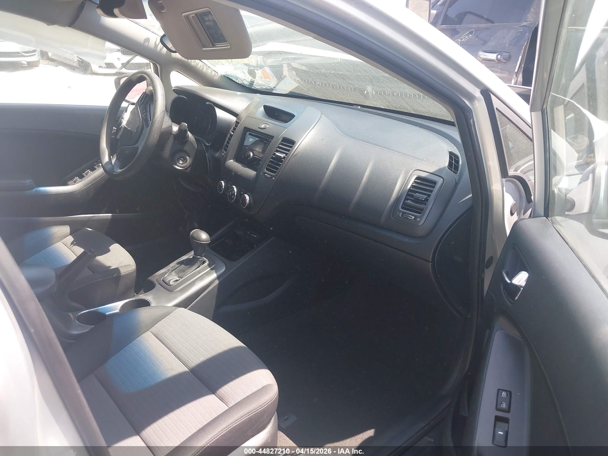 2014 Kia Forte Lx Silver vin: KNAFX4A68E5079313
