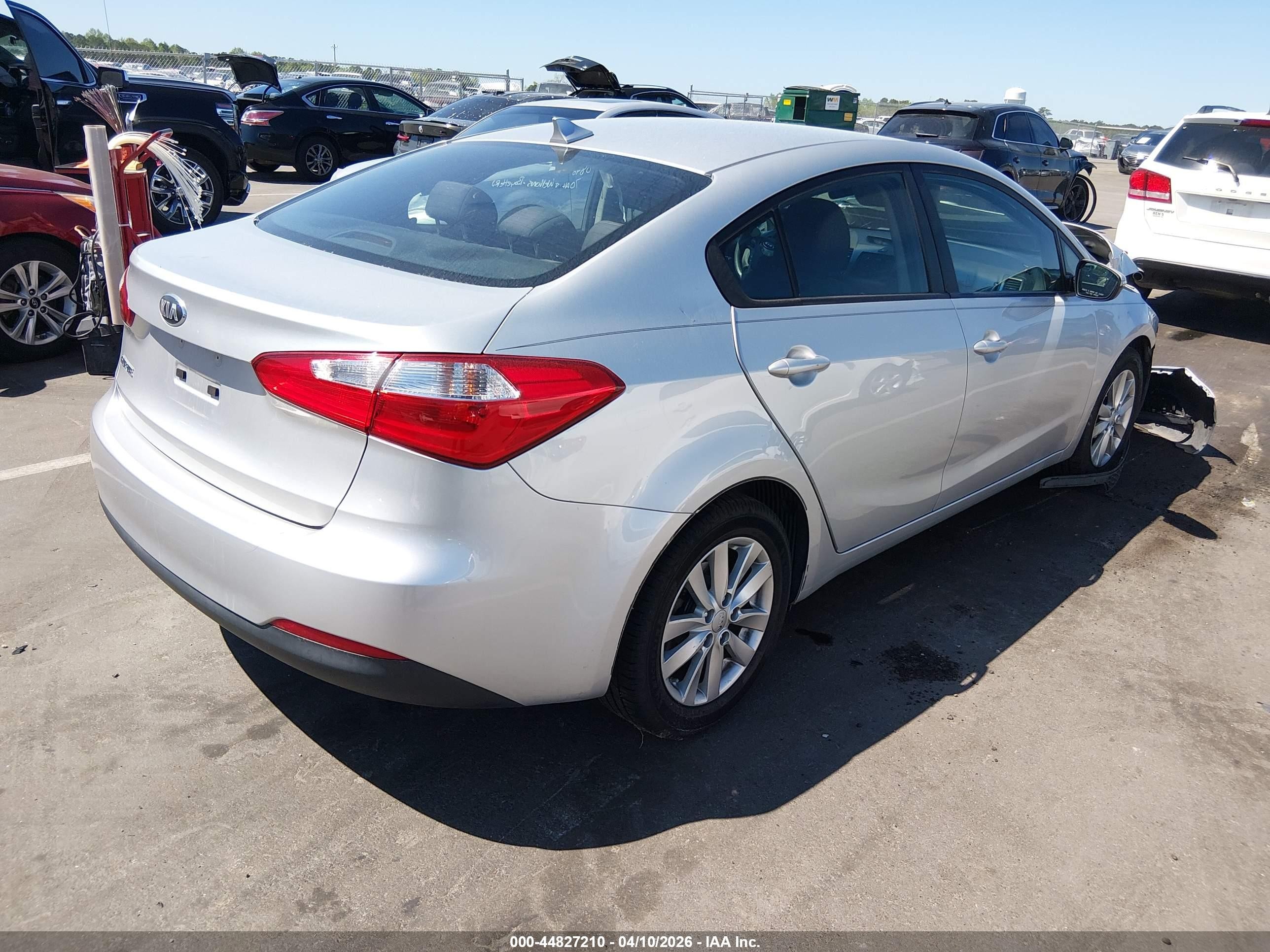 2014 Kia Forte Lx Silver vin: KNAFX4A68E5079313
