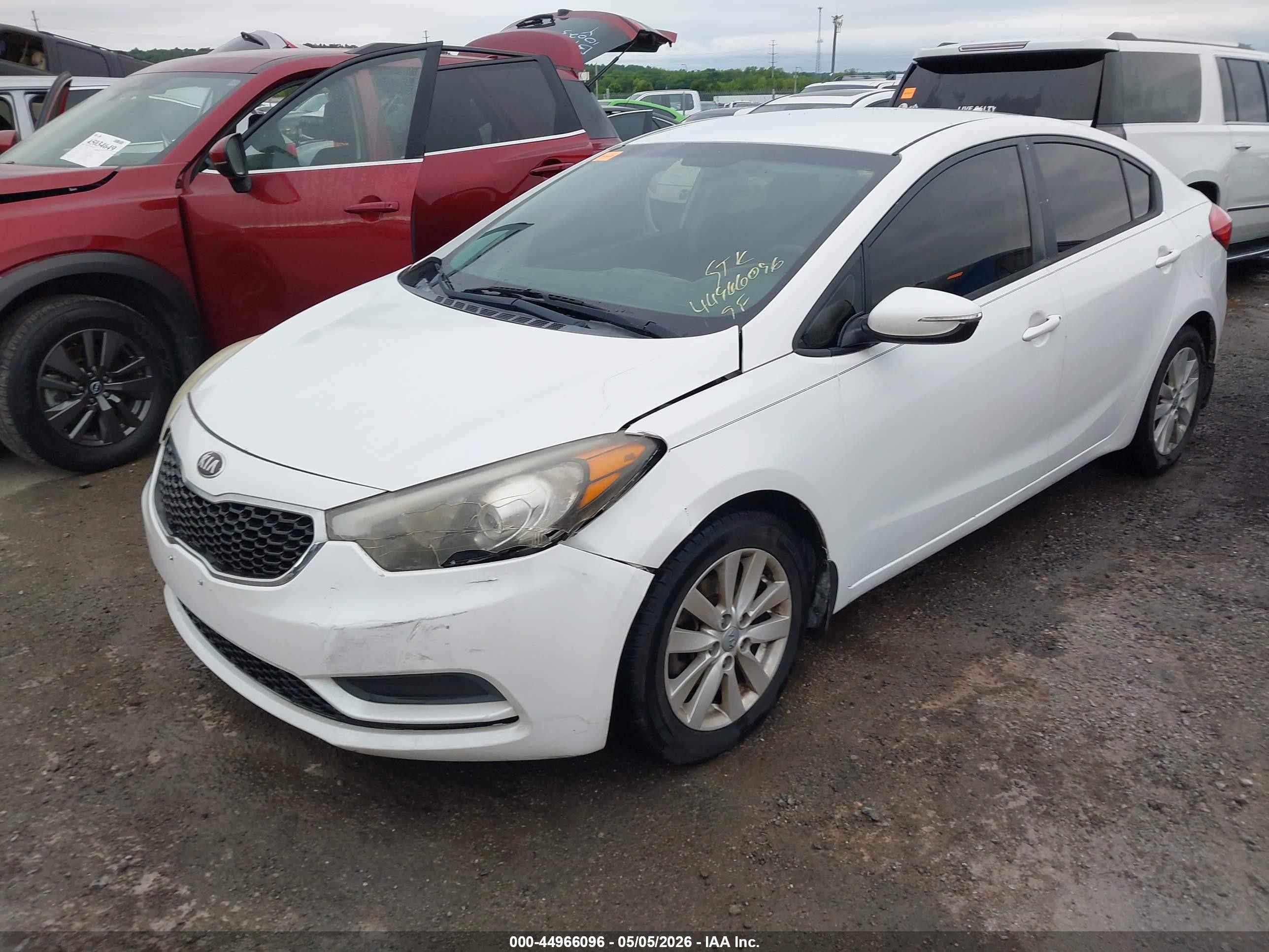 2014 Kia Forte Lx White vin: KNAFX4A68E5115646