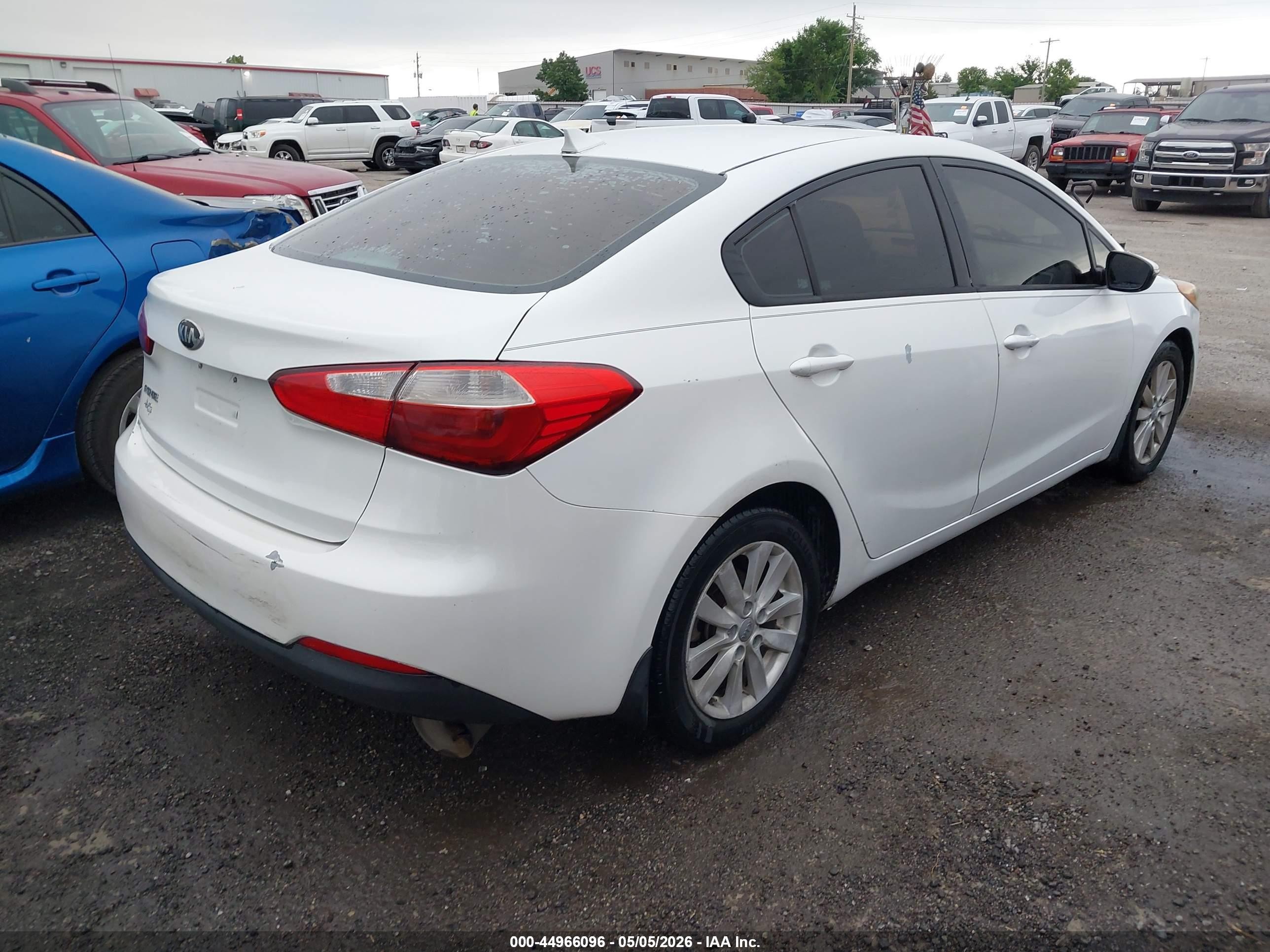 2014 Kia Forte Lx White vin: KNAFX4A68E5115646