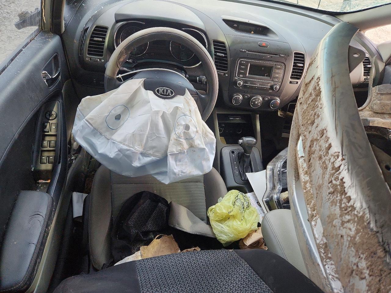 2014 Kia Forte Lx Серебряный vin: KNAFX4A68E5145634