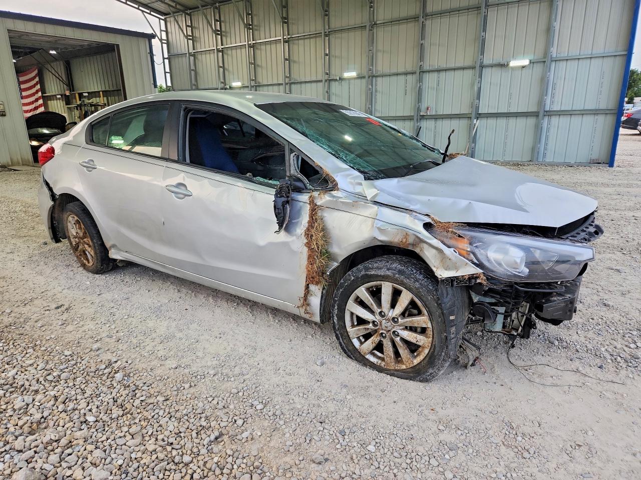 2014 Kia Forte Lx Серебряный vin: KNAFX4A68E5145634