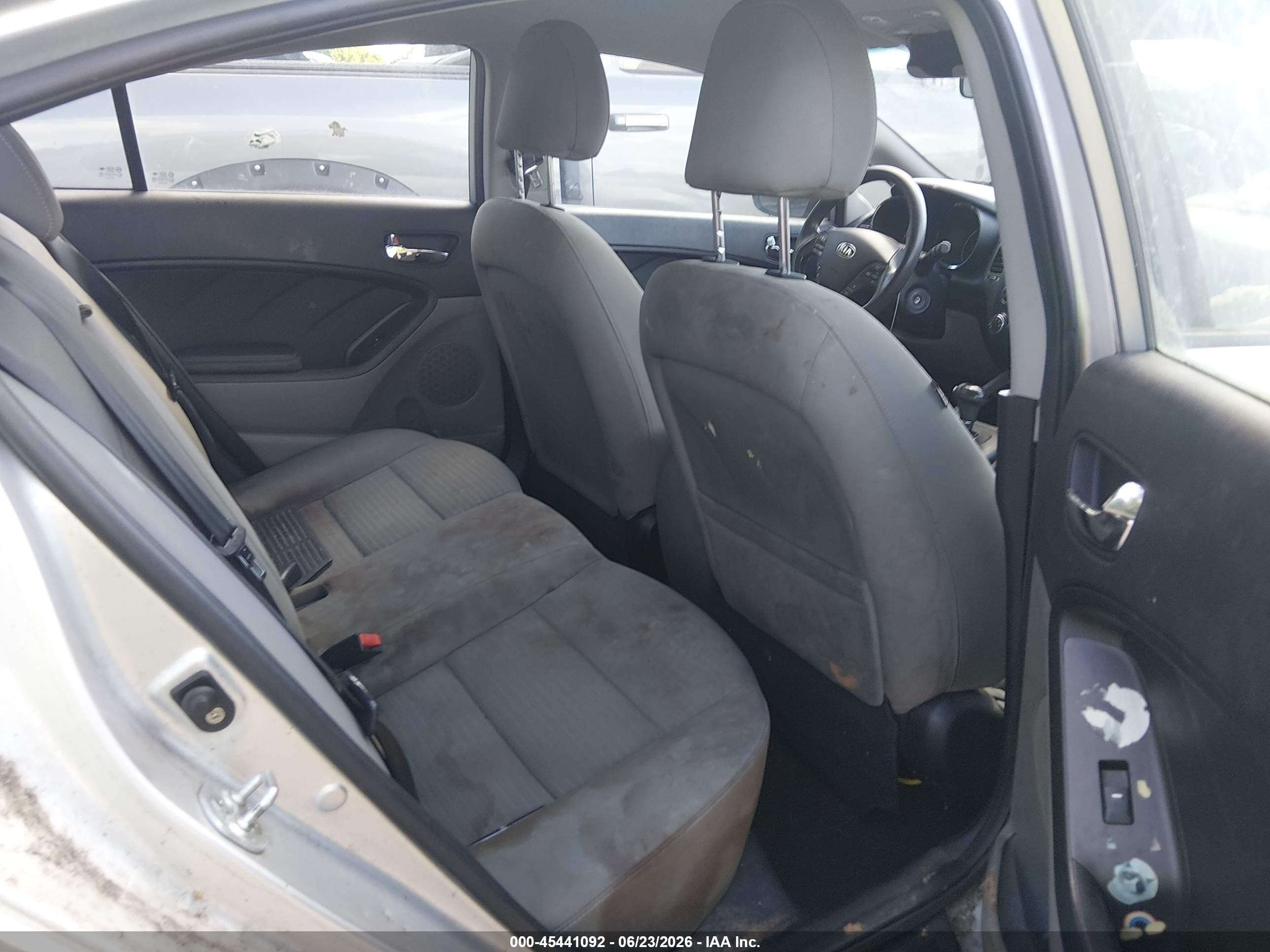 2014 Kia Forte Lx Silver vin: KNAFX4A68E5154396
