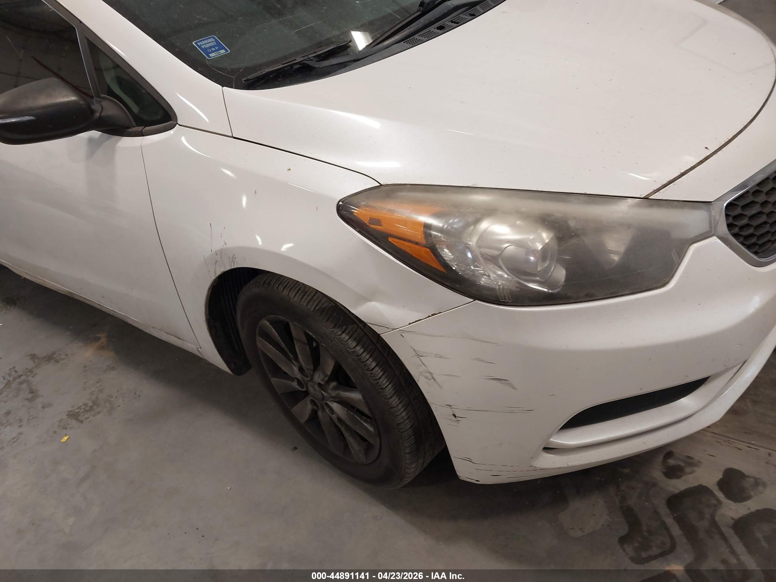 2014 Kia Forte Lx White vin: KNAFX4A68E5155791