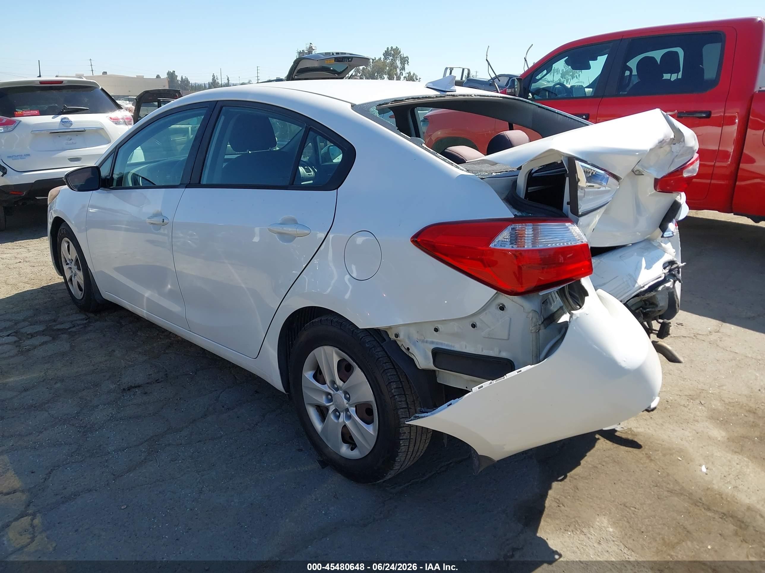 2015 Kia Forte Lx White vin: KNAFX4A68F5399894