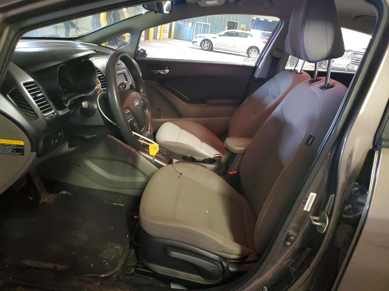 2014 Kia Forte Lx Tan vin: KNAFX4A69E5208420