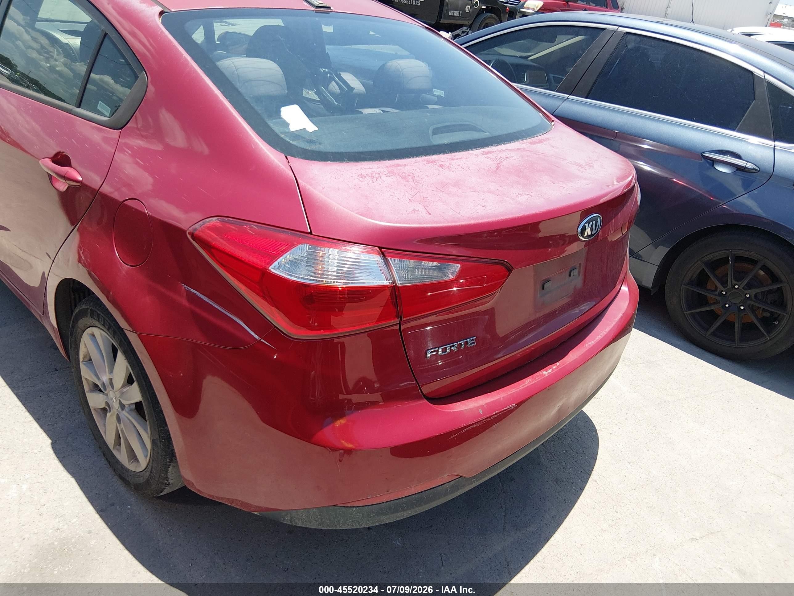 2015 Kia Forte Lx Красный vin: KNAFX4A69F5255710