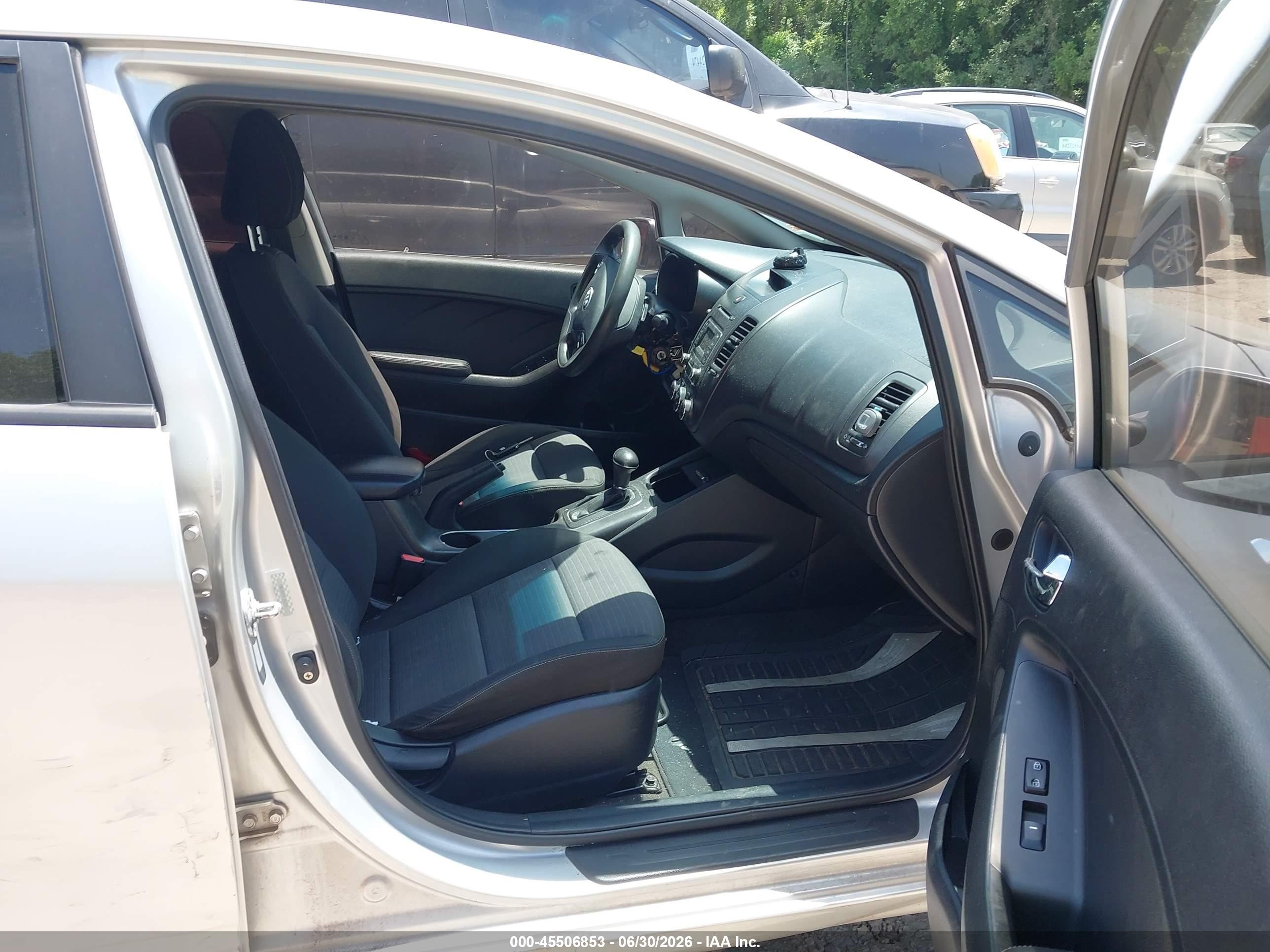 2015 Kia Forte Lx Silver vin: KNAFX4A69F5263127