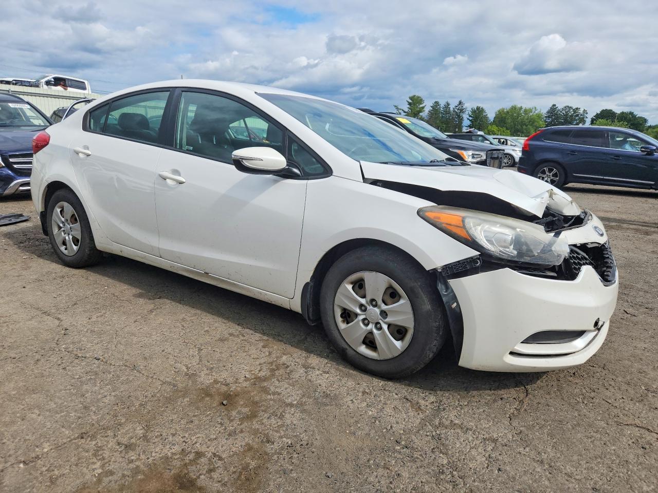 2015 Kia Forte Lx White vin: KNAFX4A69F5306252