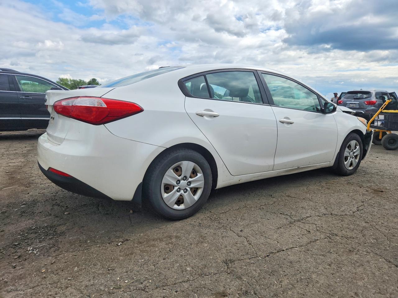 2015 Kia Forte Lx White vin: KNAFX4A69F5306252