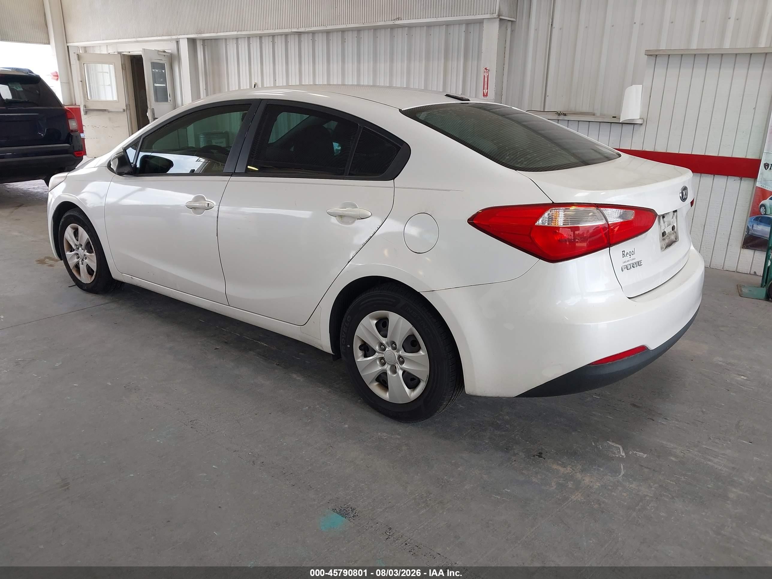 2015 Kia Forte Lx White vin: KNAFX4A69F5323889