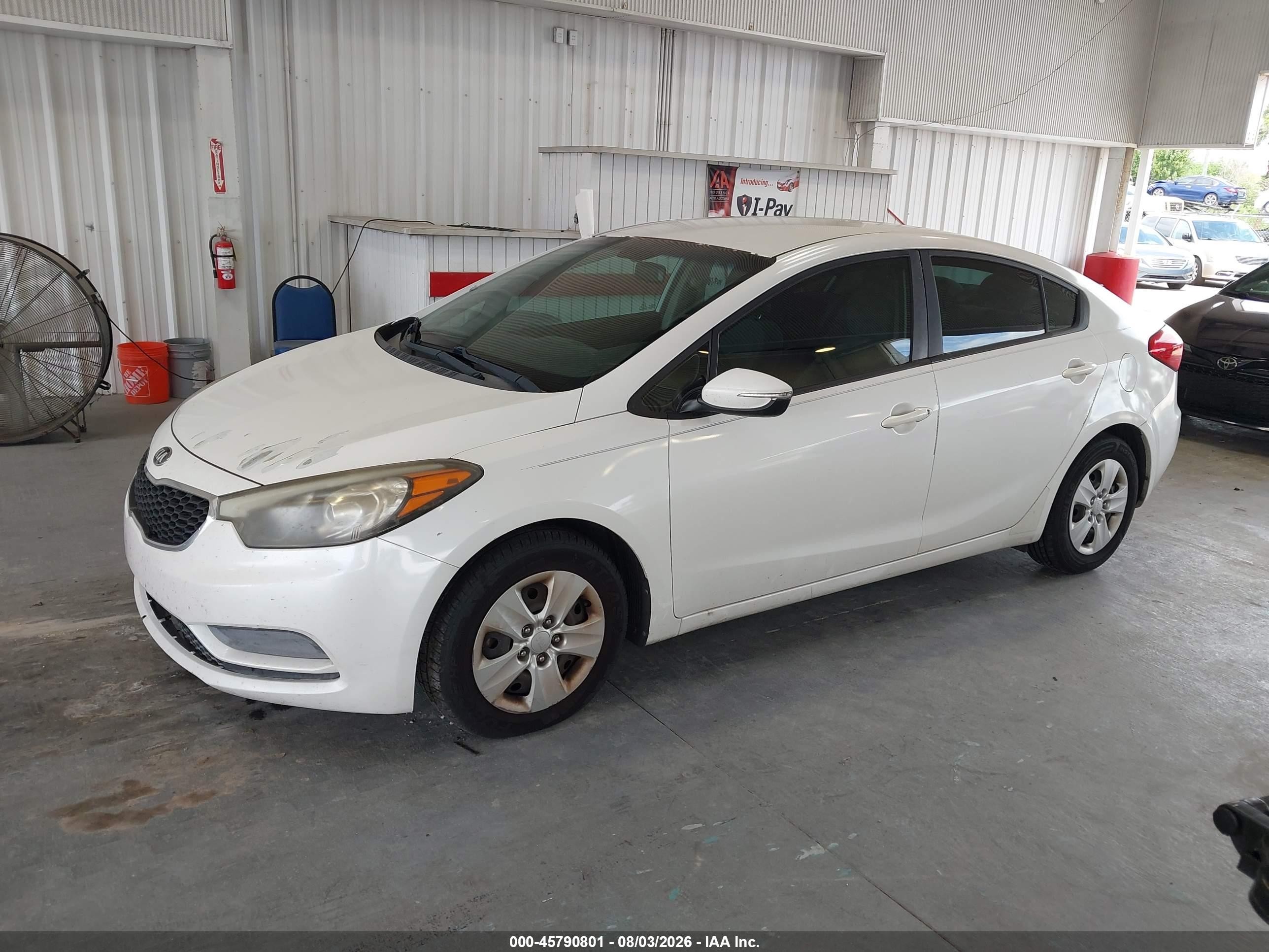 2015 Kia Forte Lx White vin: KNAFX4A69F5323889