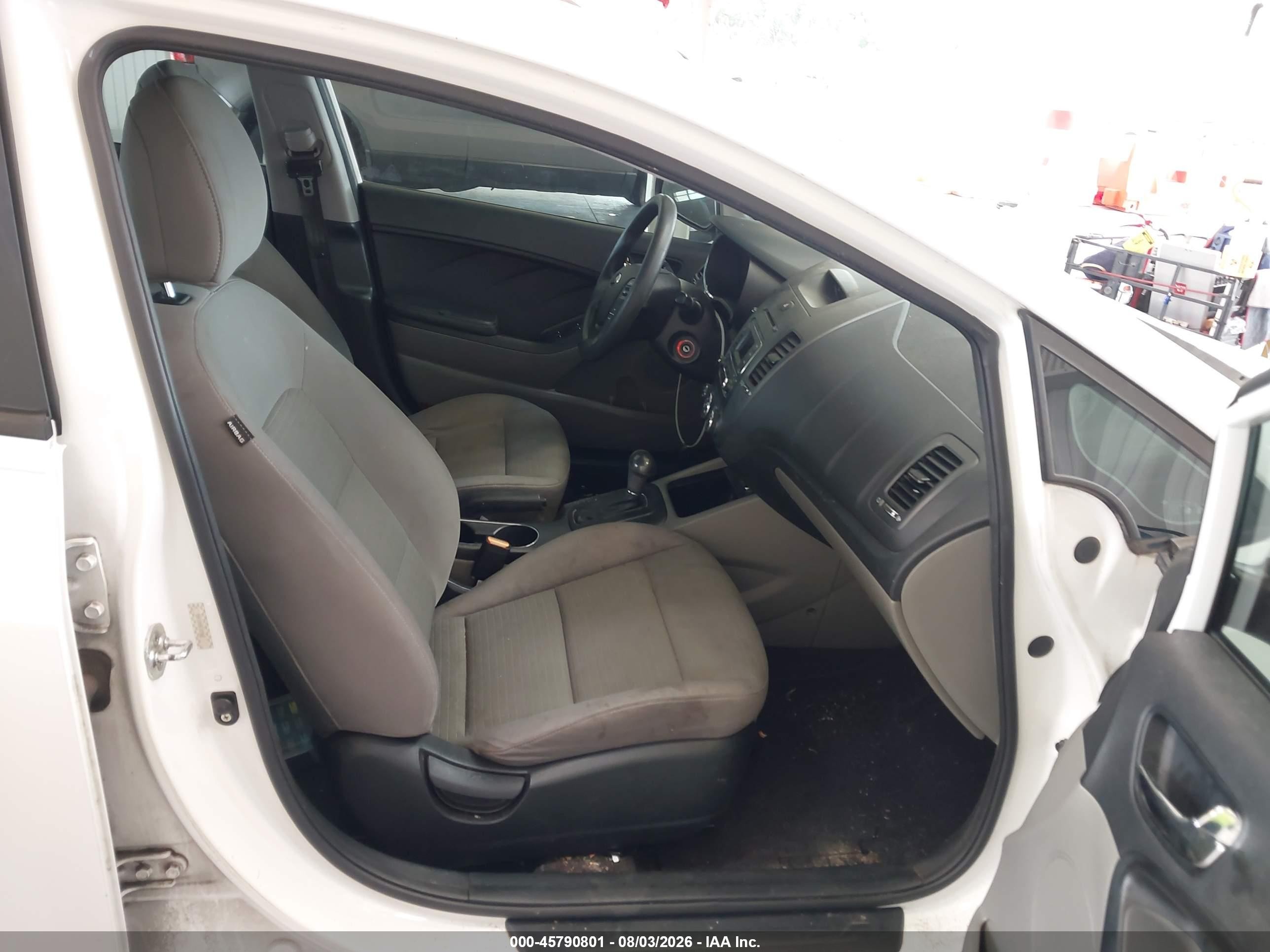 2015 Kia Forte Lx White vin: KNAFX4A69F5323889