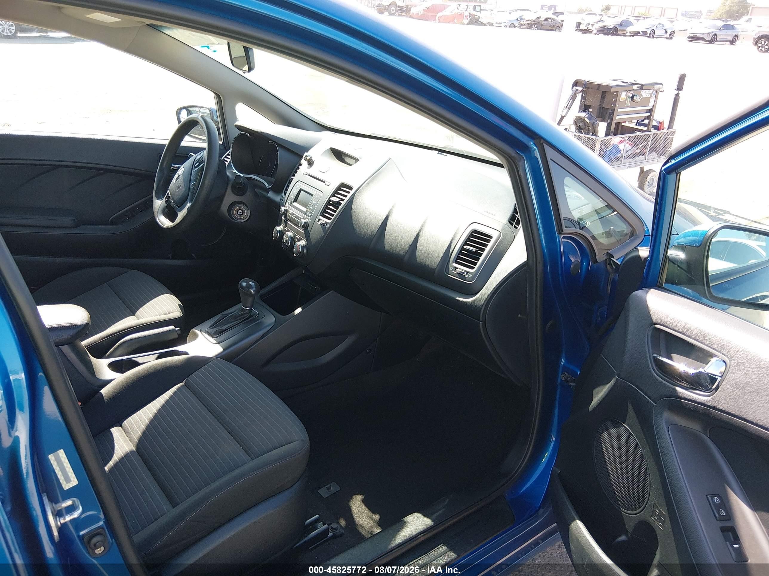 2015 Kia Forte Lx Синий vin: KNAFX4A6XF5278042