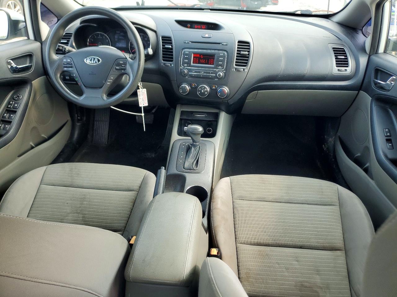 2015 Kia Forte Lx White vin: KNAFX4A6XF5339244