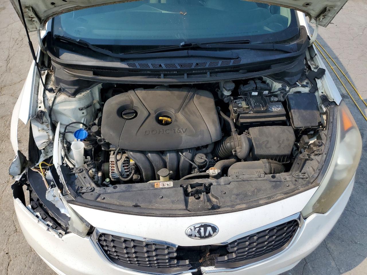 2015 Kia Forte Lx White vin: KNAFX4A6XF5339244