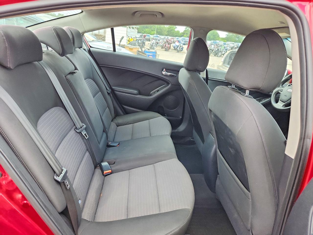 2015 Kia Forte Lx Red vin: KNAFX4A6XF5341673