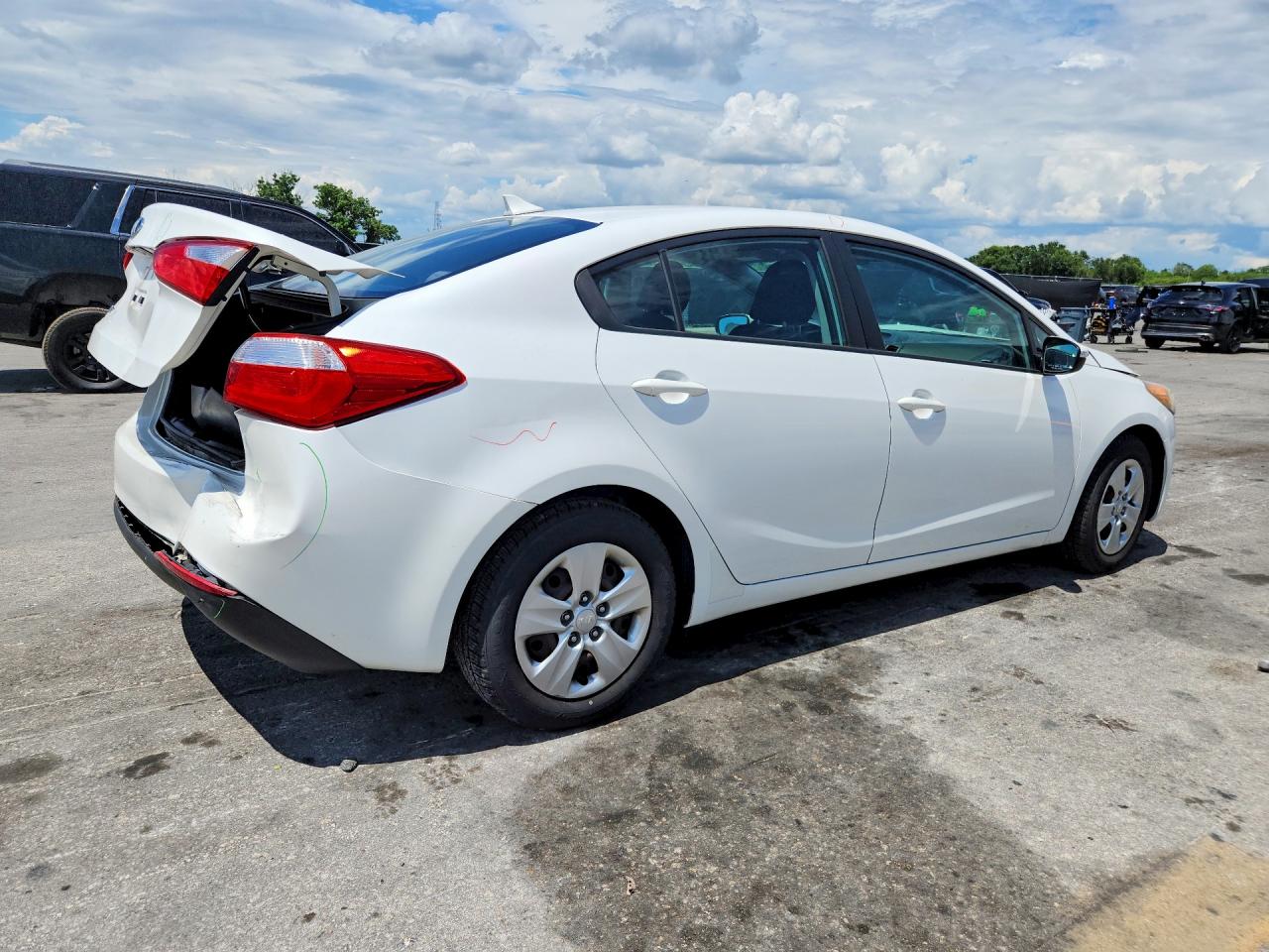 2015 Kia Forte Lx White vin: KNAFX4A6XF5371157