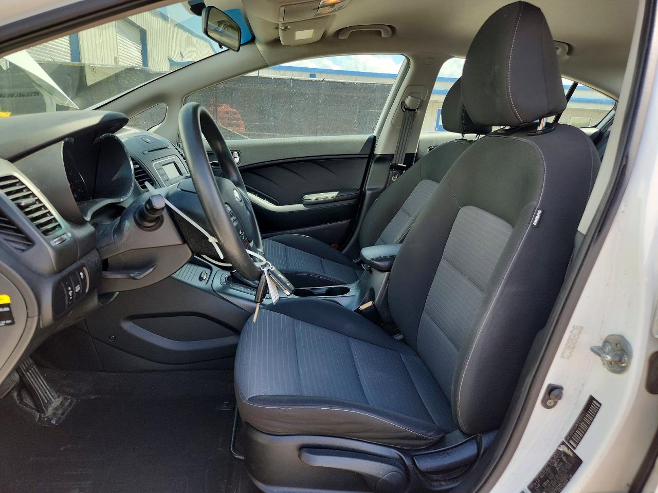 2015 Kia Forte Lx White vin: KNAFX4A6XF5371157