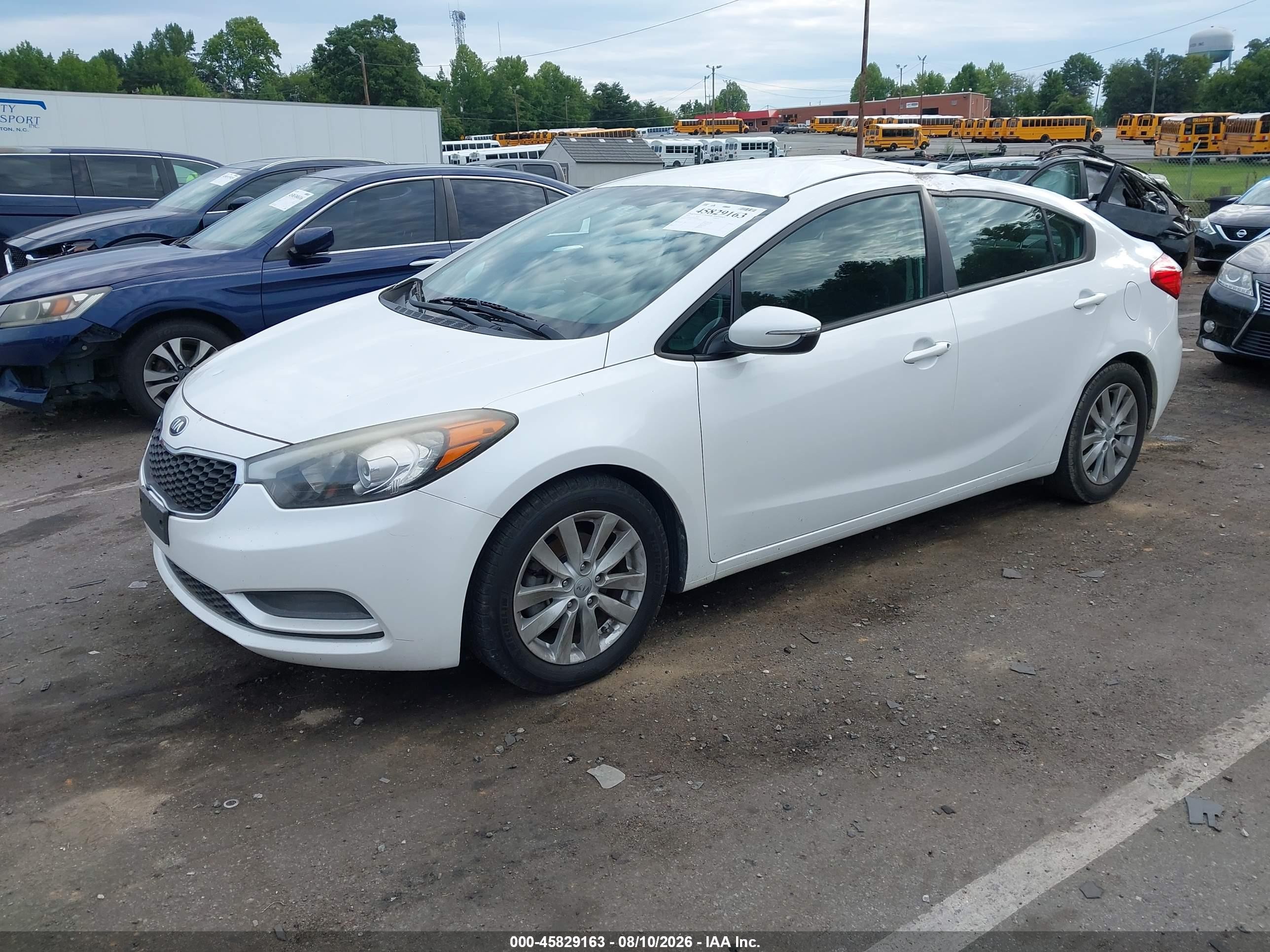 2015 Kia Forte Lx White vin: KNAFX4A6XF5384099