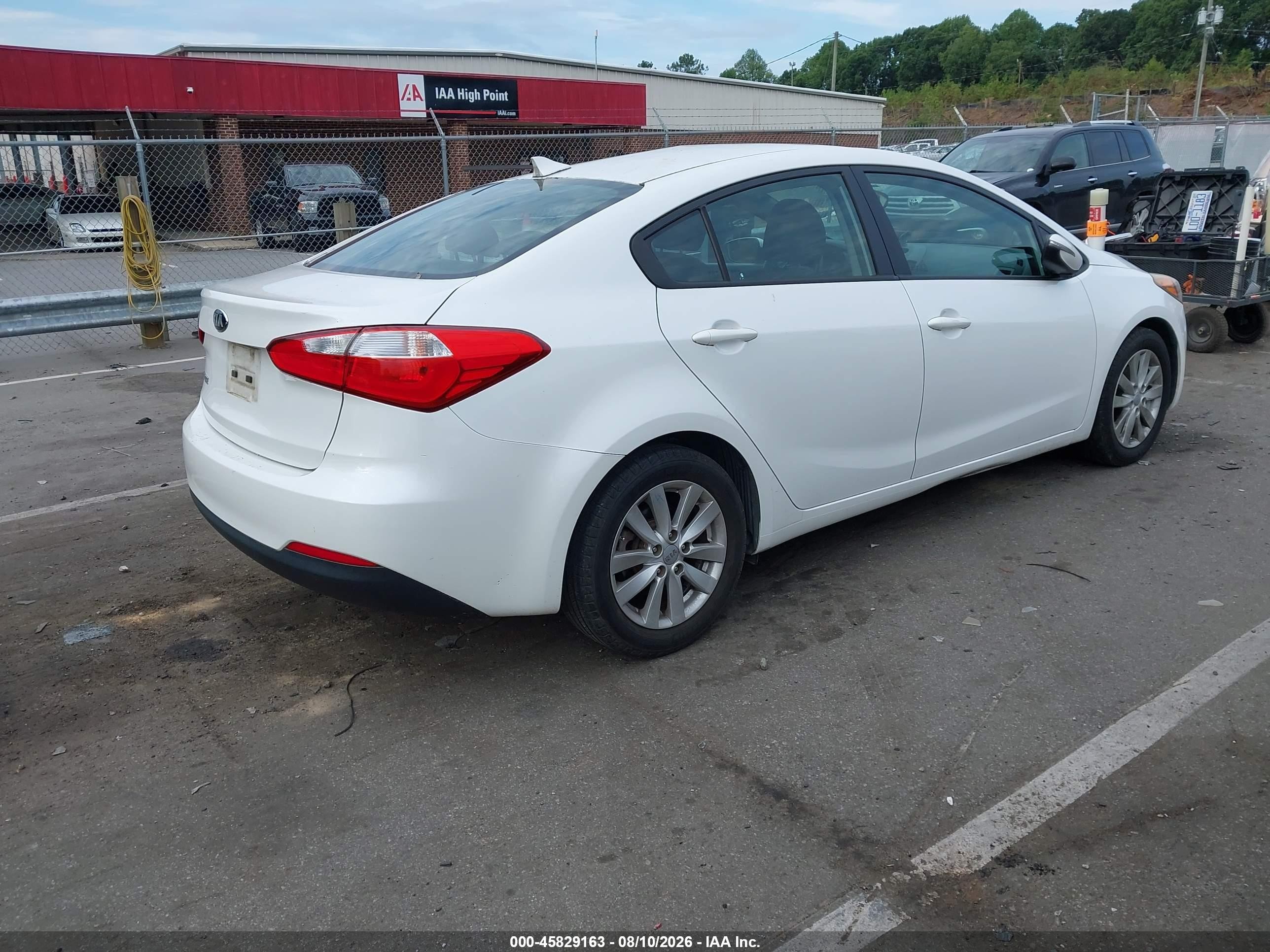 2015 Kia Forte Lx White vin: KNAFX4A6XF5384099