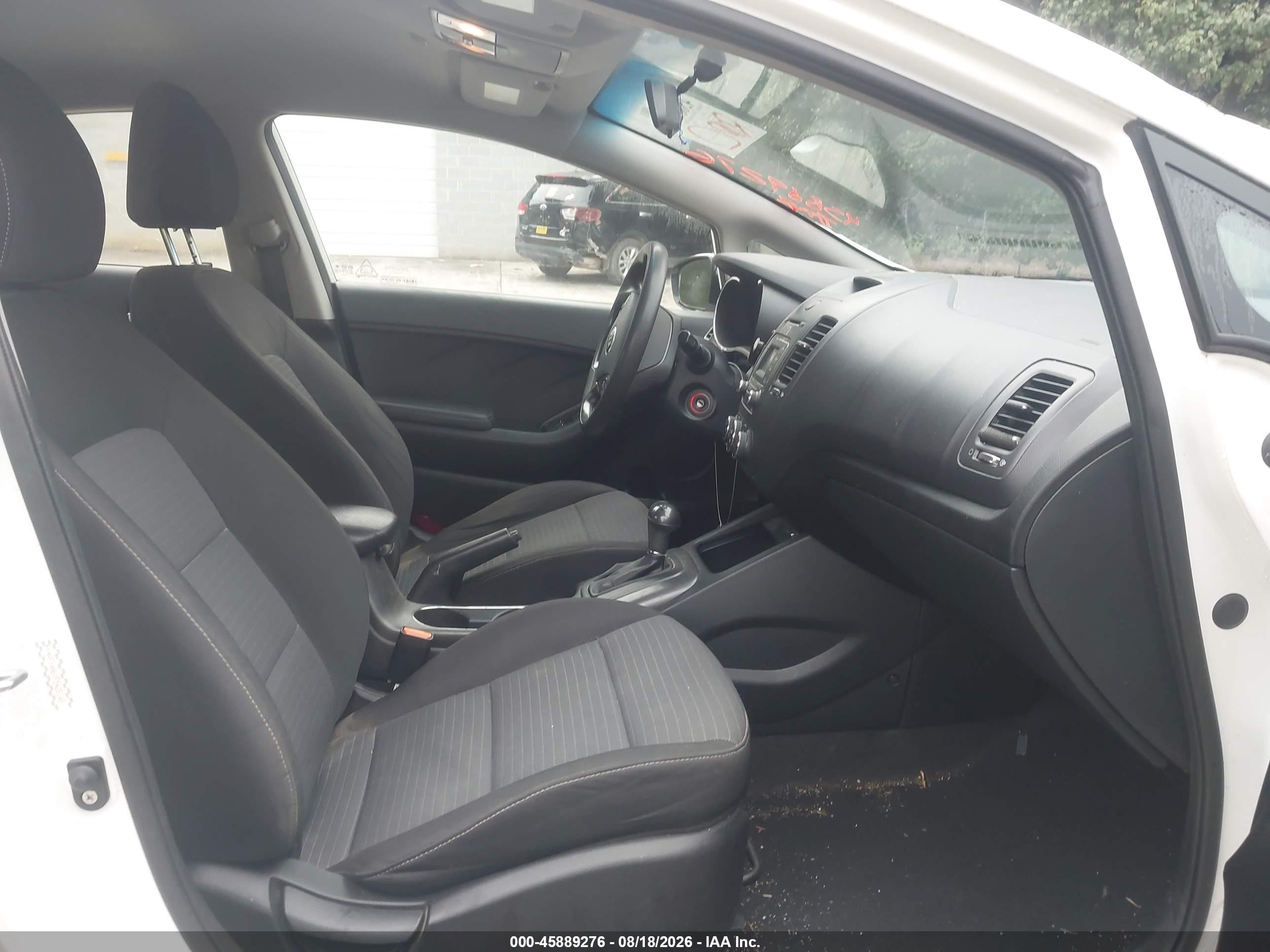 2015 Kia Forte Lx White vin: KNAFX4A6XF5428148