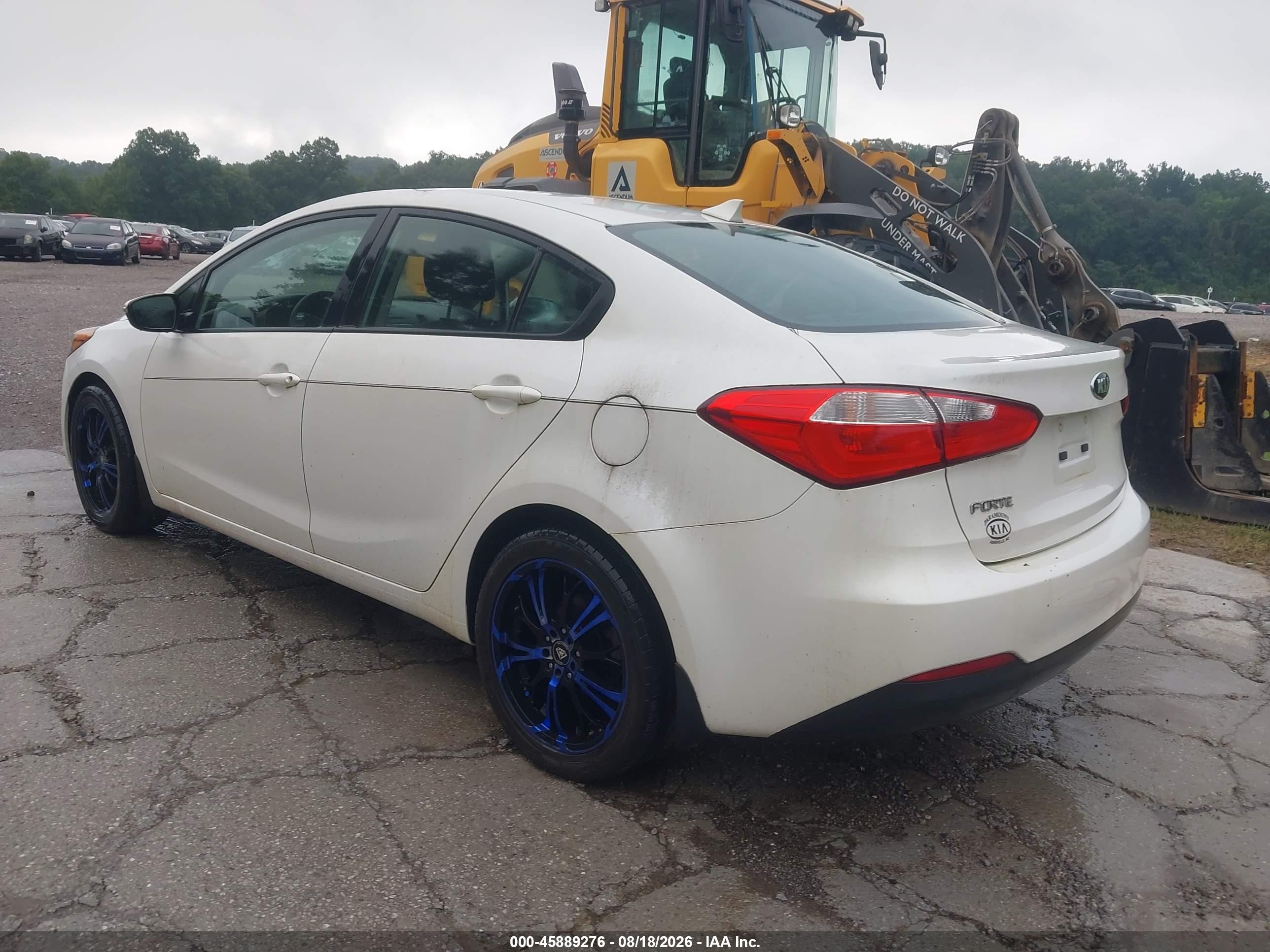 2015 Kia Forte Lx White vin: KNAFX4A6XF5428148