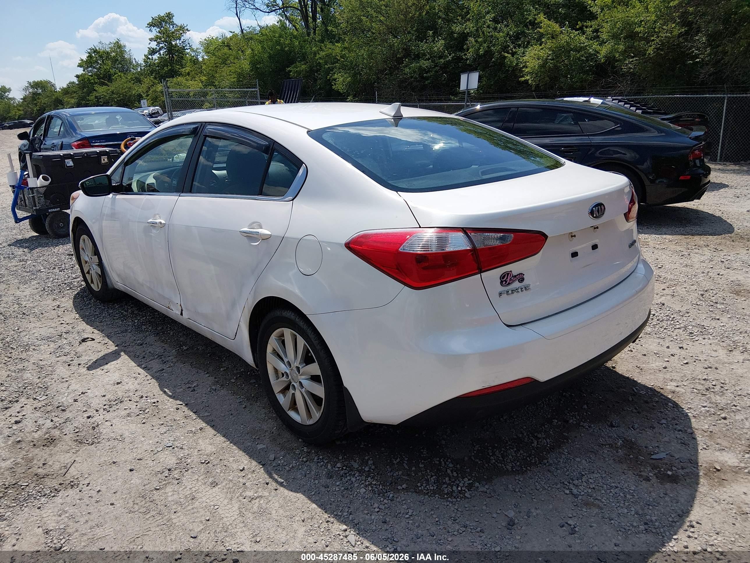 2014 Kia Forte Ex White vin: KNAFX4A80E5122446