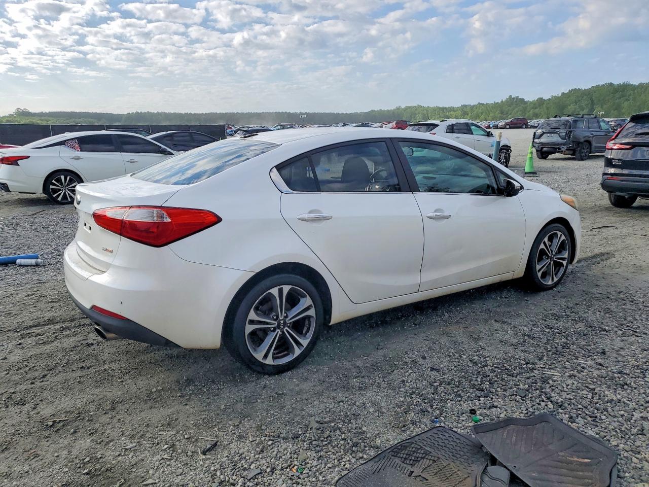 2014 Kia Forte Ex White vin: KNAFX4A84E5091623