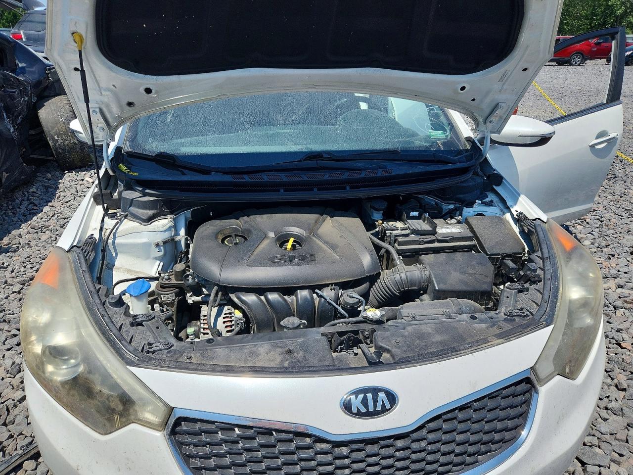 2014 Kia Forte White vin: KNAFX4A85E5115573
