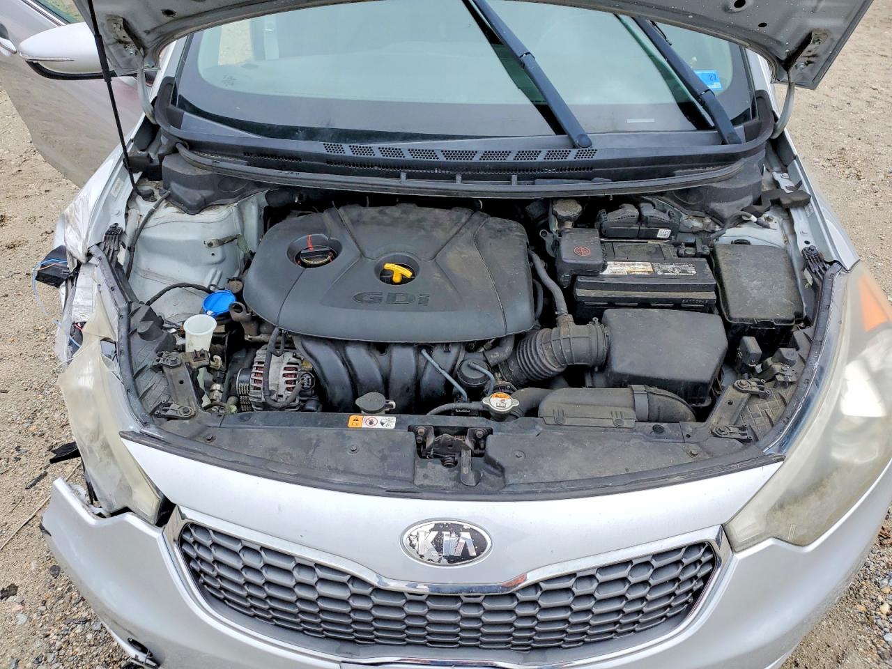 2014 Kia Forte Silver vin: KNAFX4A86E5194350