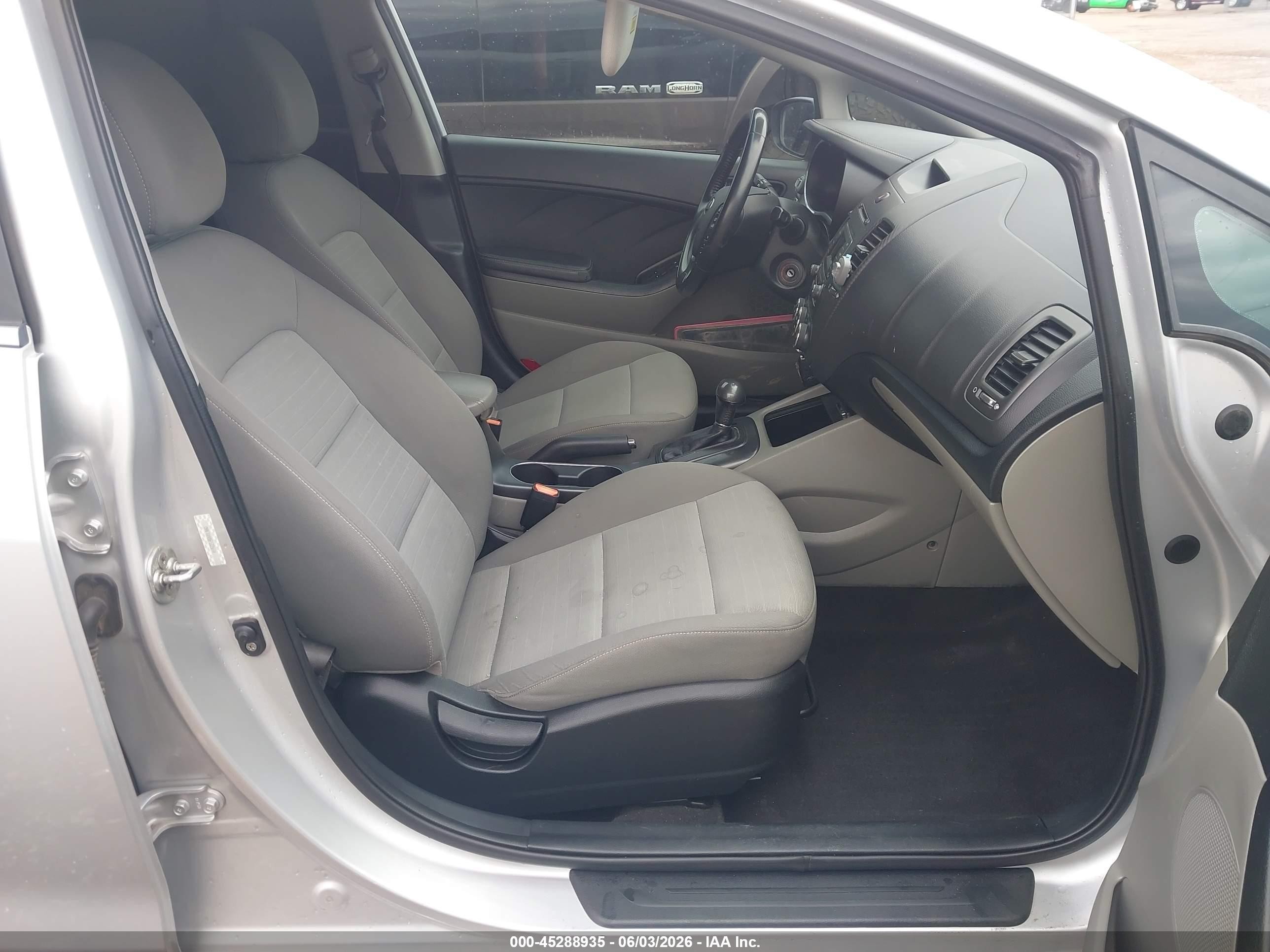 2015 Kia Forte Ex Gray vin: KNAFX4A86F5335614