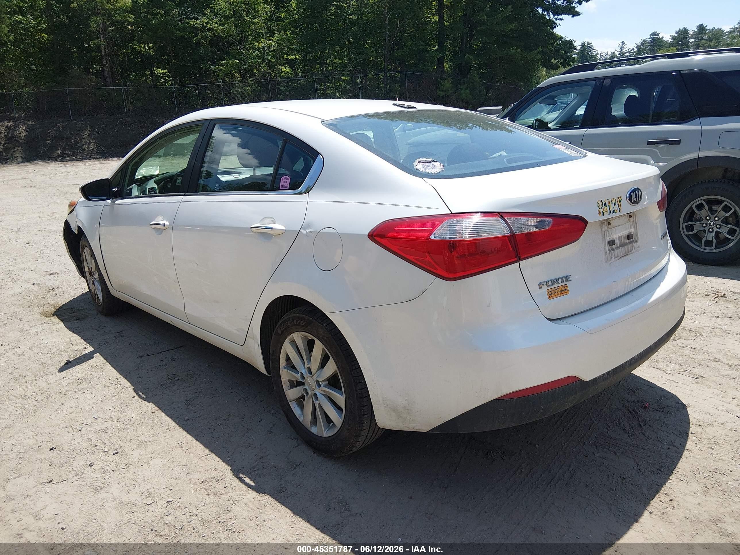 2014 Kia Forte Ex White vin: KNAFX4A89E5088636