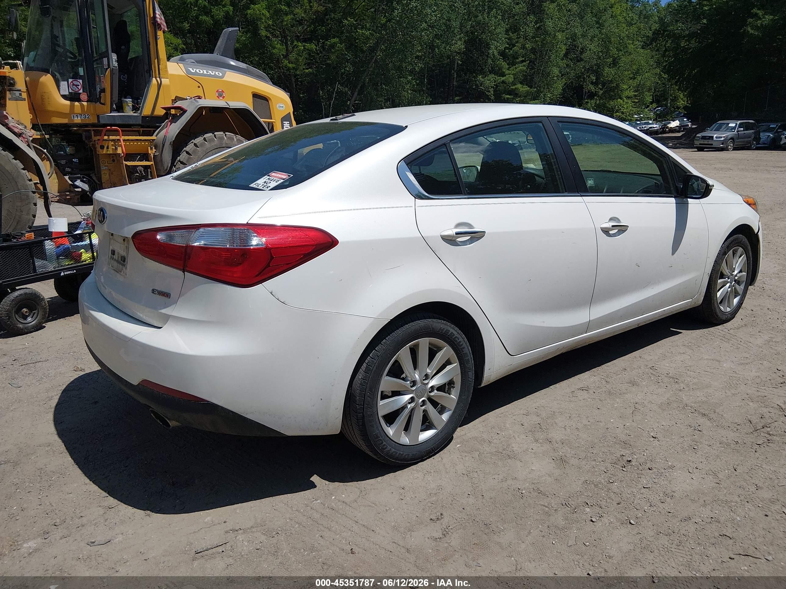 2014 Kia Forte Ex White vin: KNAFX4A89E5088636