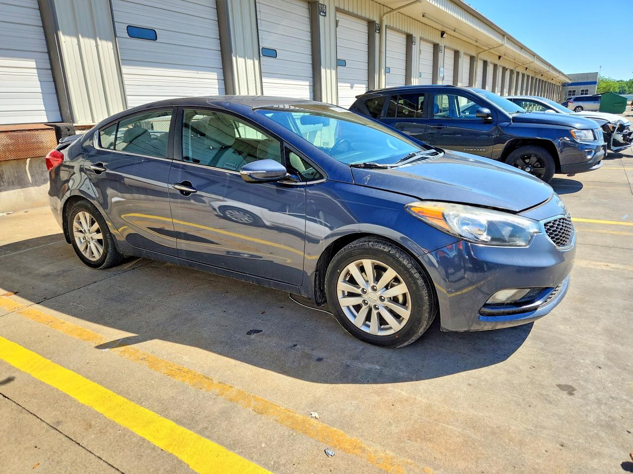 2014 Kia Forte Blue vin: KNAFX4A89E5105385