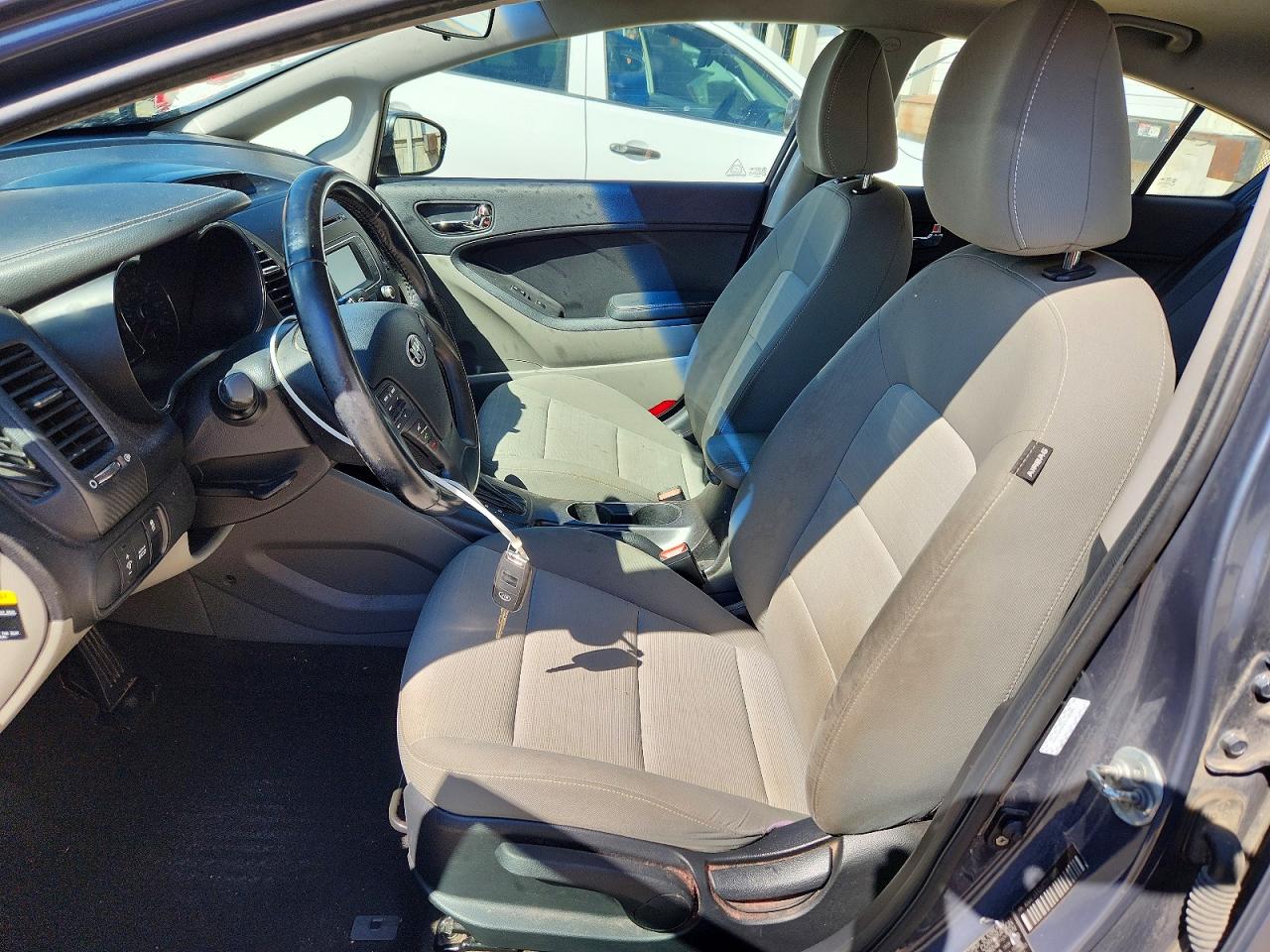 2014 Kia Forte Blue vin: KNAFX4A89E5105385