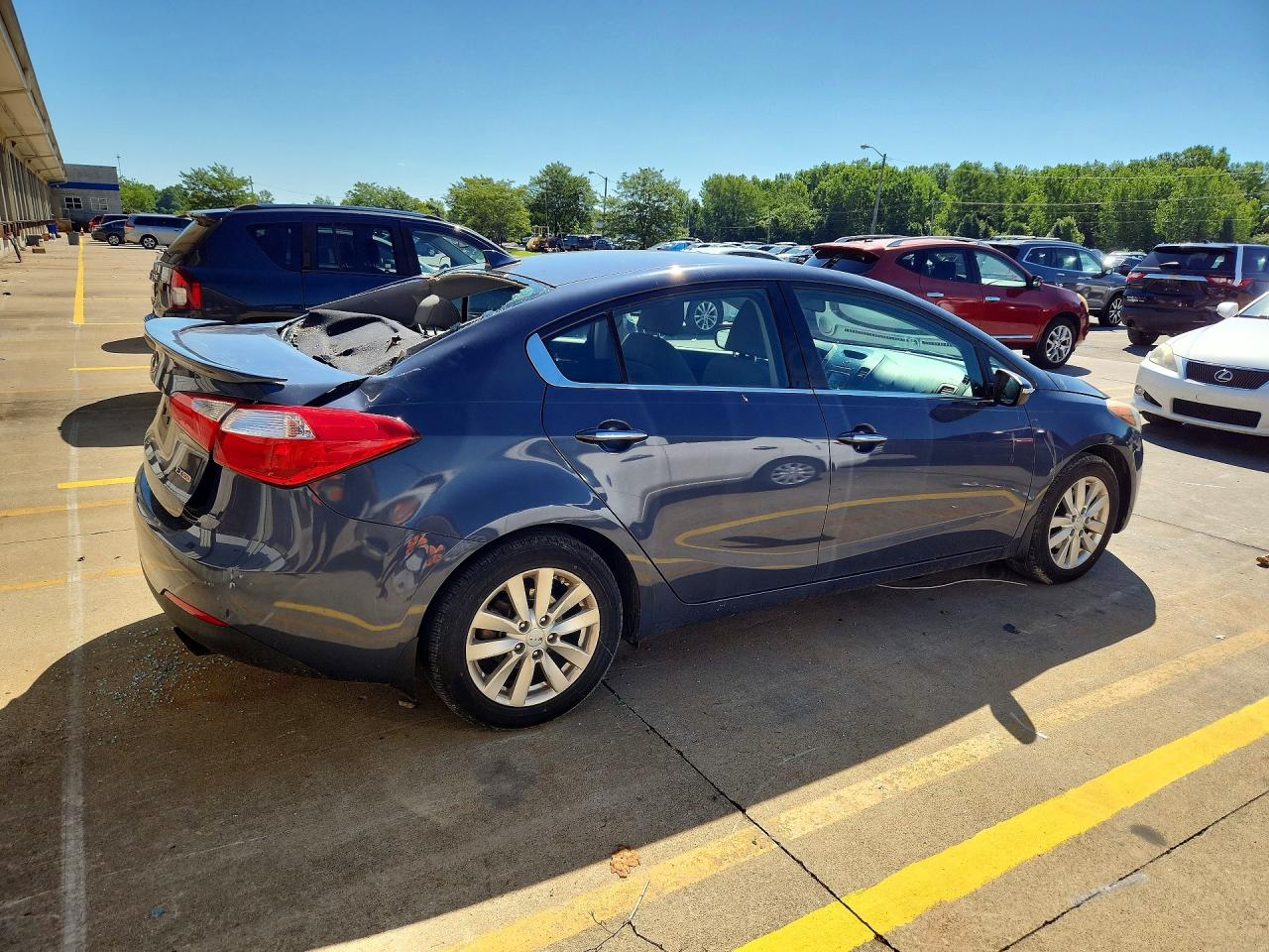 2014 Kia Forte Blue vin: KNAFX4A89E5105385