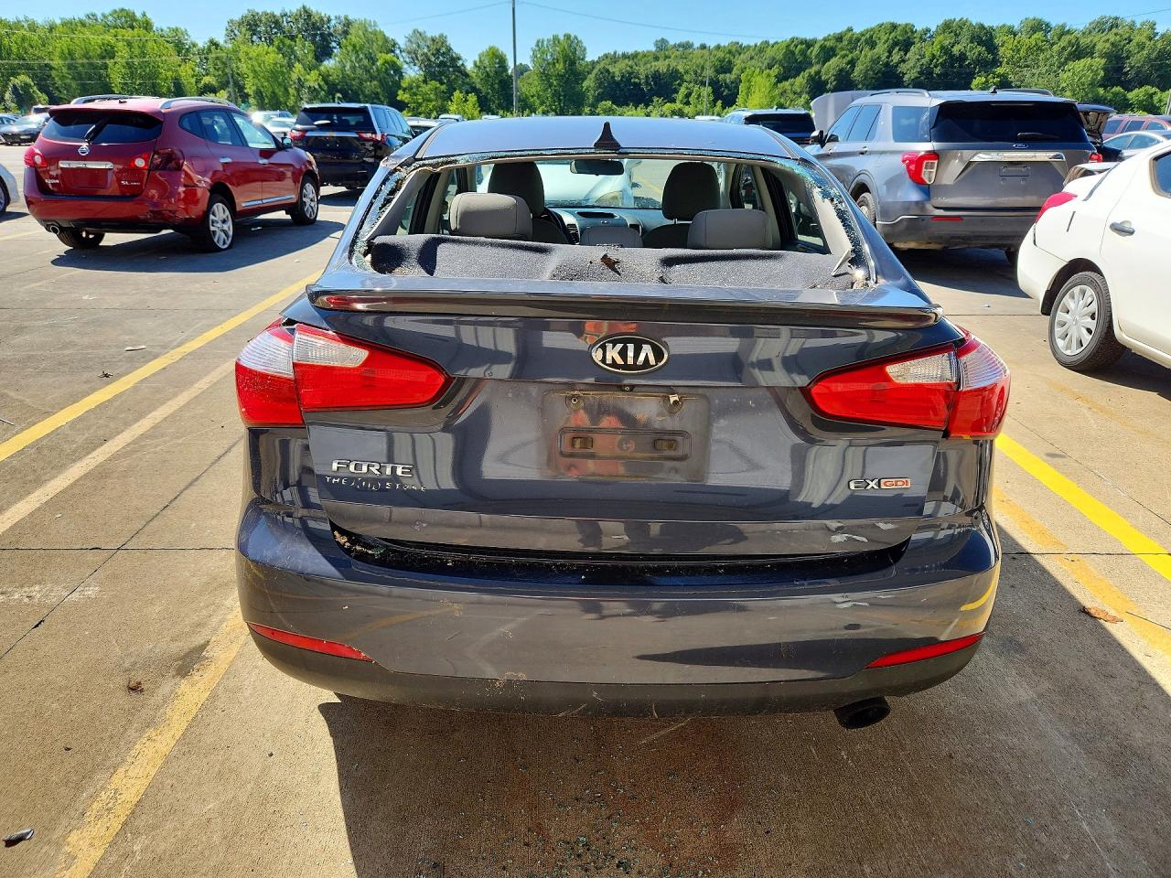 2014 Kia Forte Blue vin: KNAFX4A89E5105385