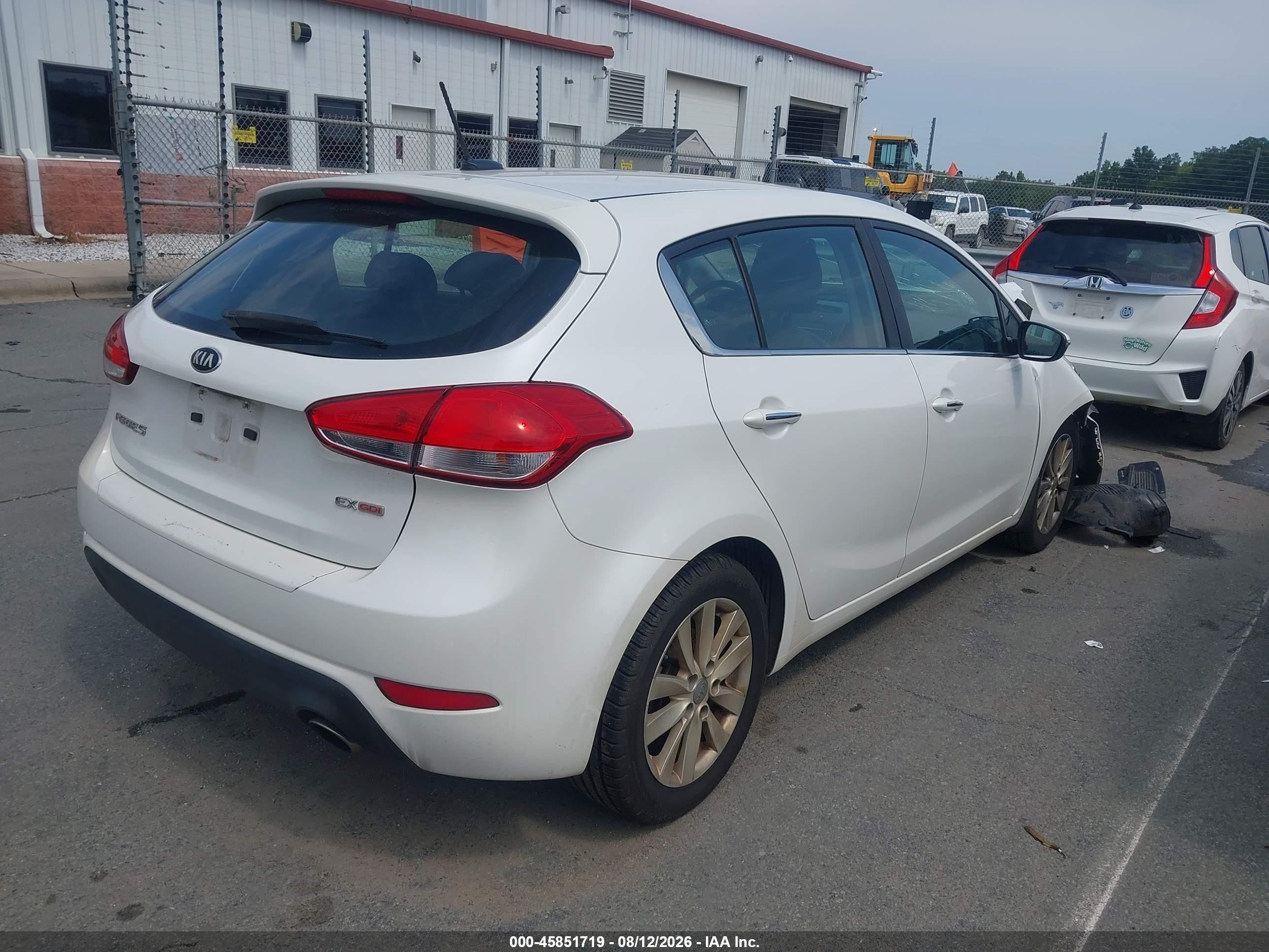2014 Kia Forte Ex White vin: KNAFX5A81E5168566