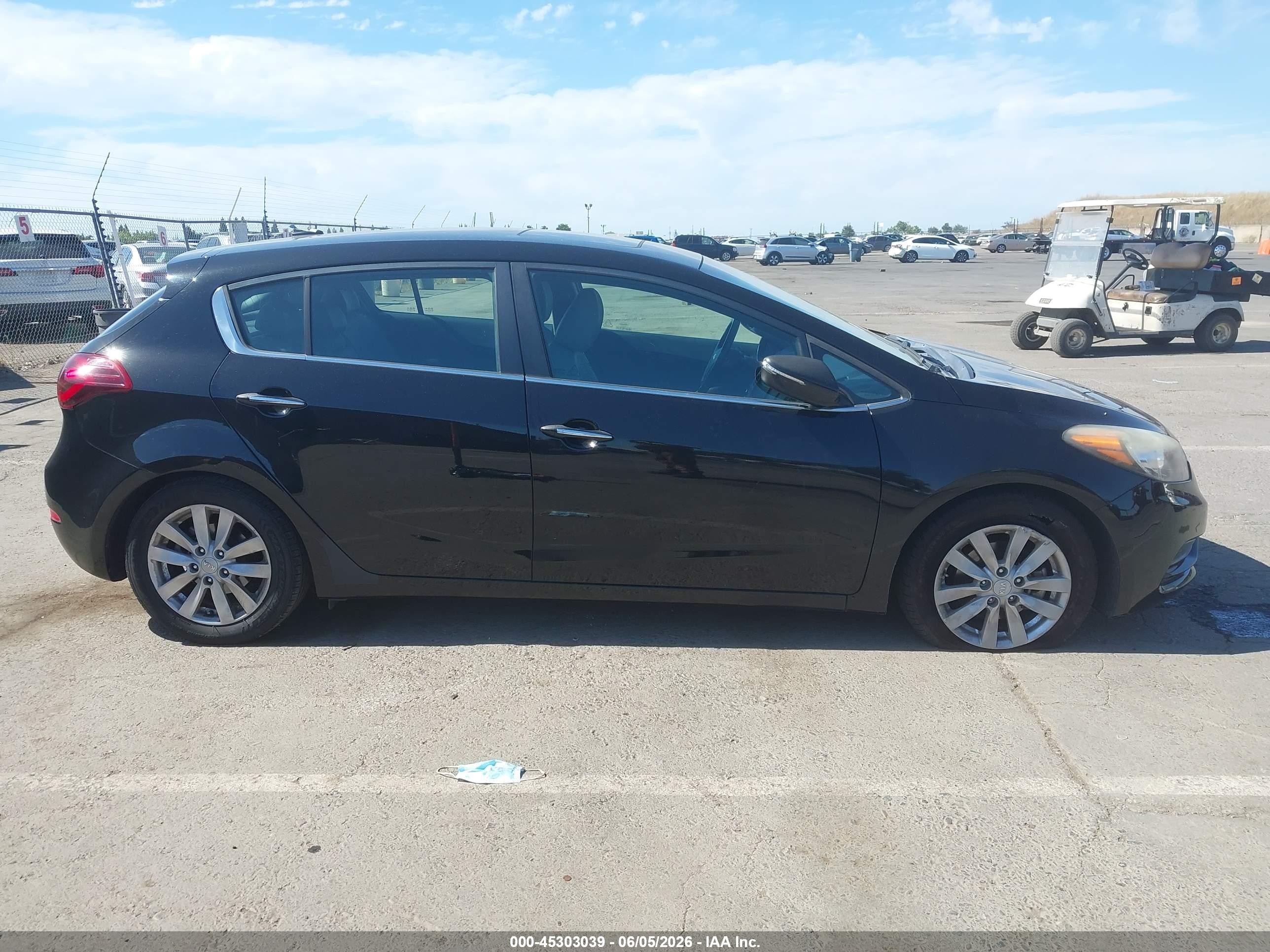 2015 Kia Forte Ex Black vin: KNAFX5A81F5356358