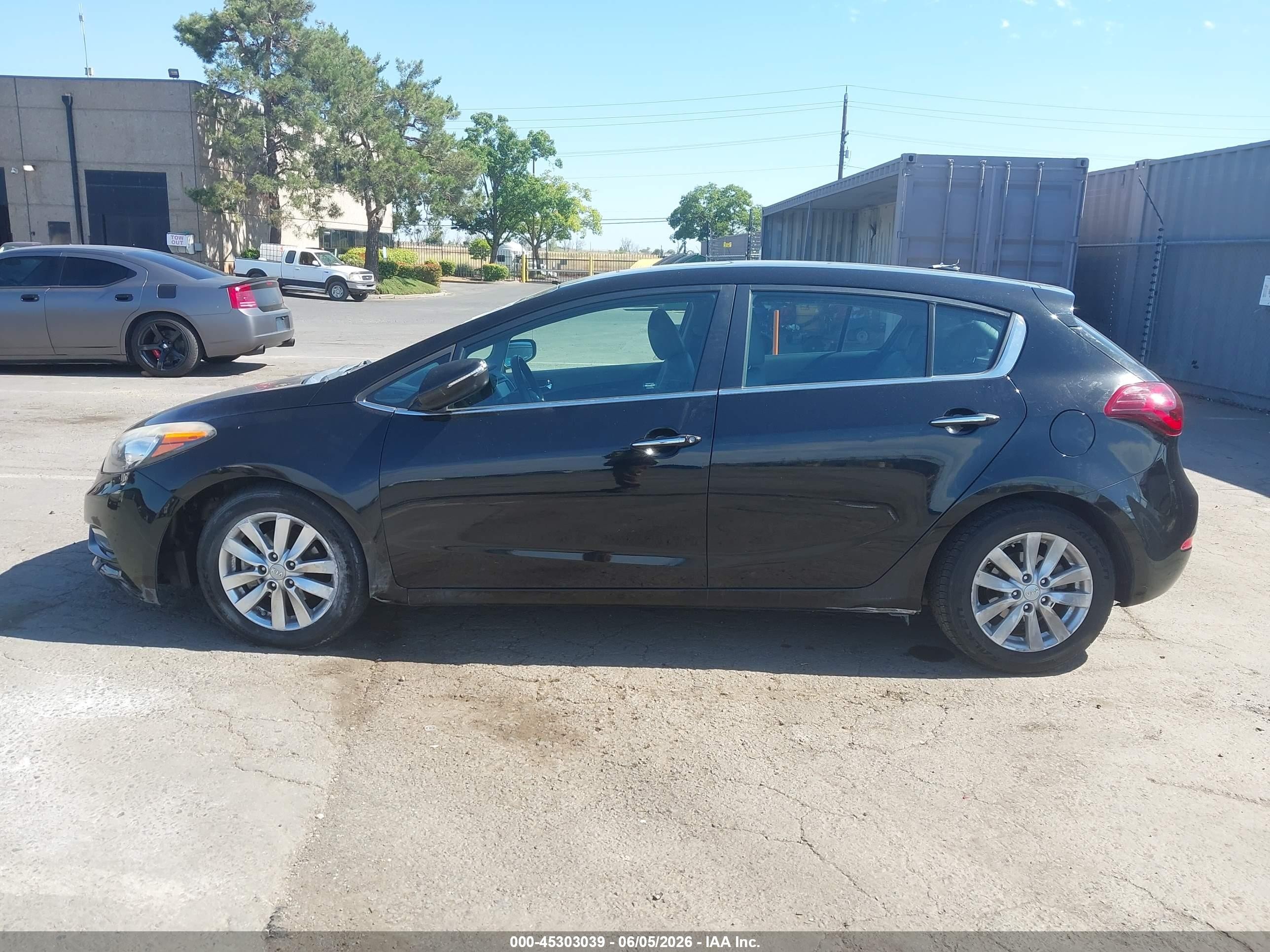 2015 Kia Forte Ex Black vin: KNAFX5A81F5356358
