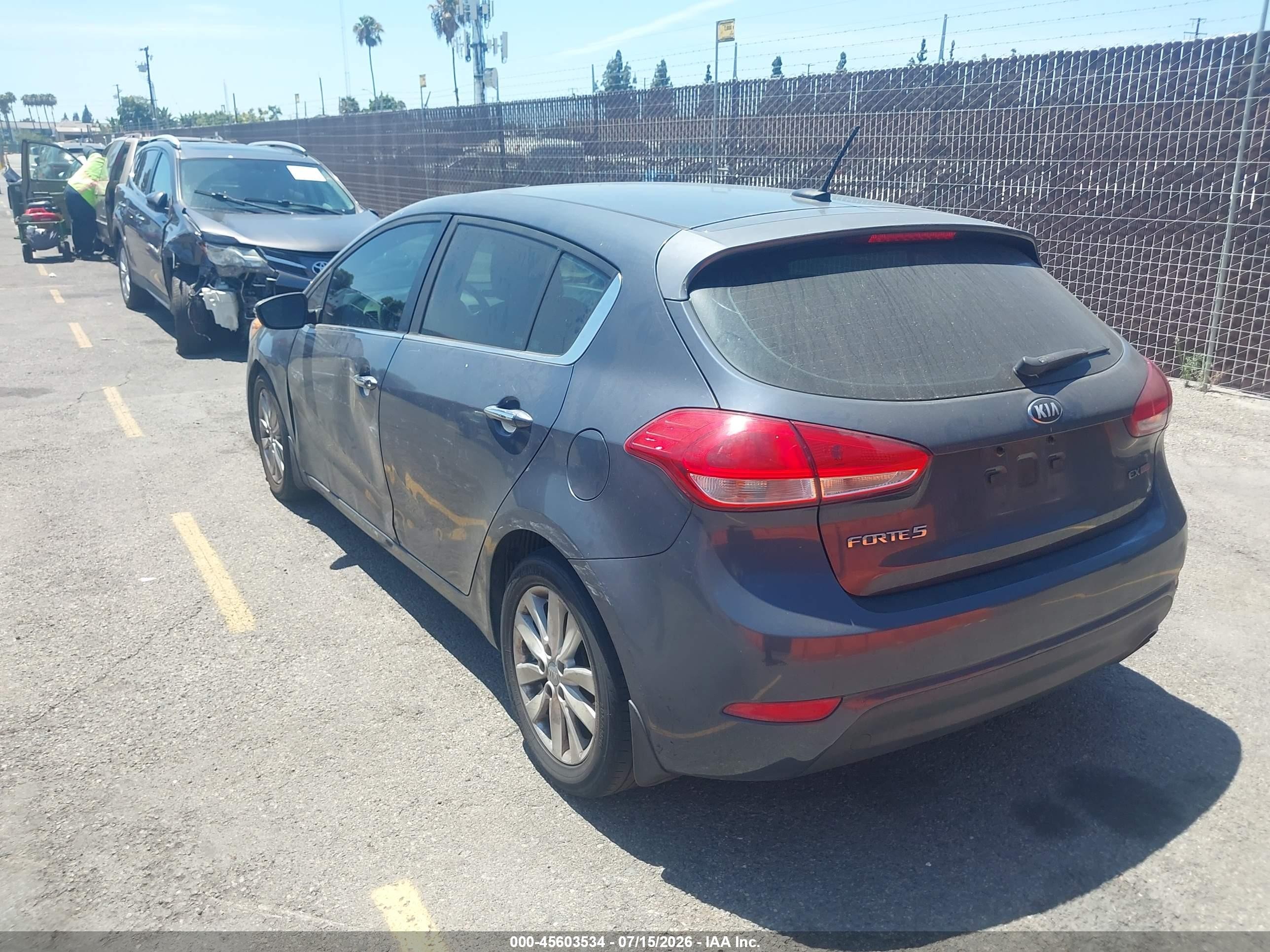 2015 Kia Forte Ex Gray vin: KNAFX5A82F5327452