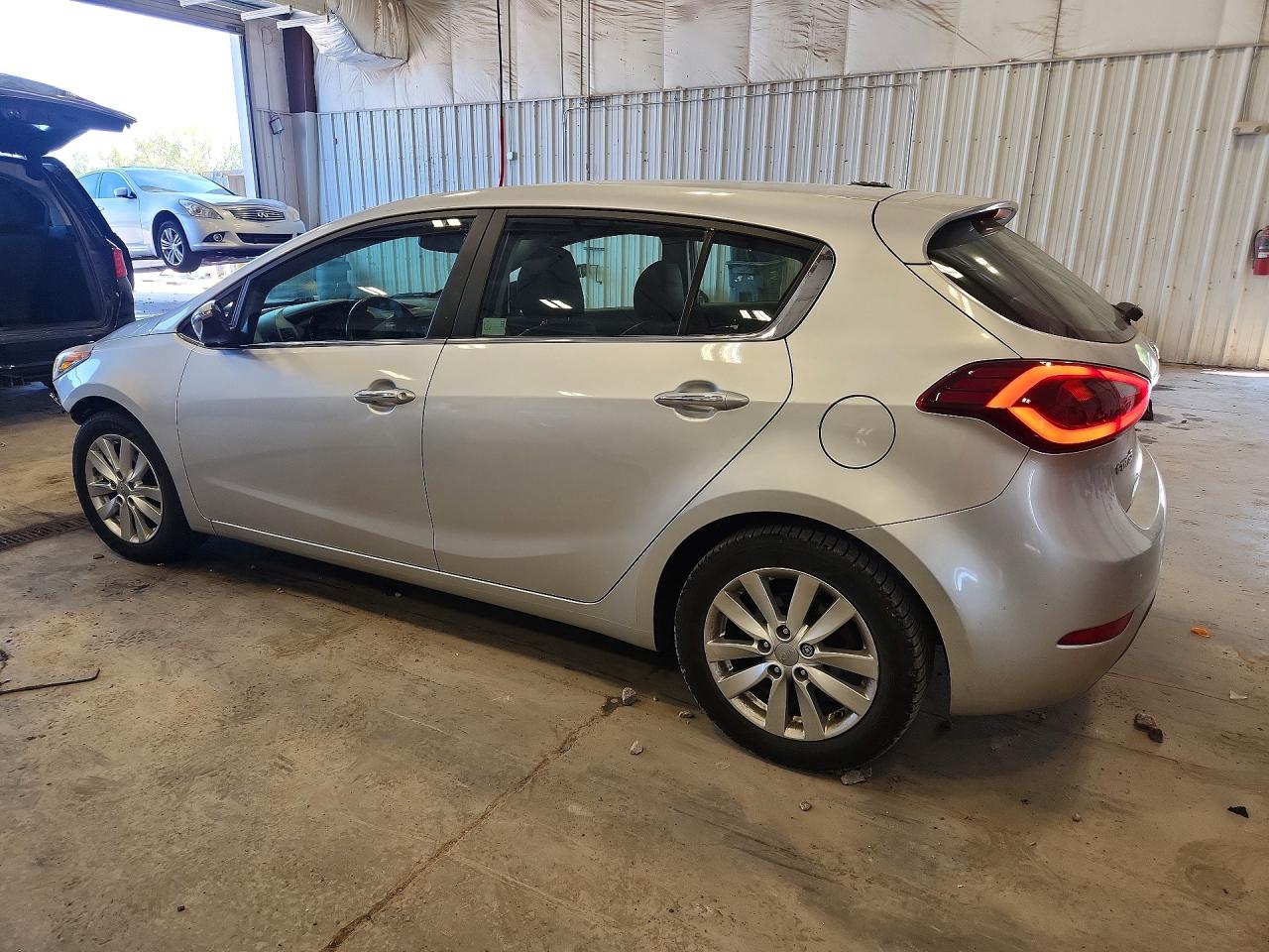 2014 Kia Forte Ex Серебряный vin: KNAFX5A83E5211532