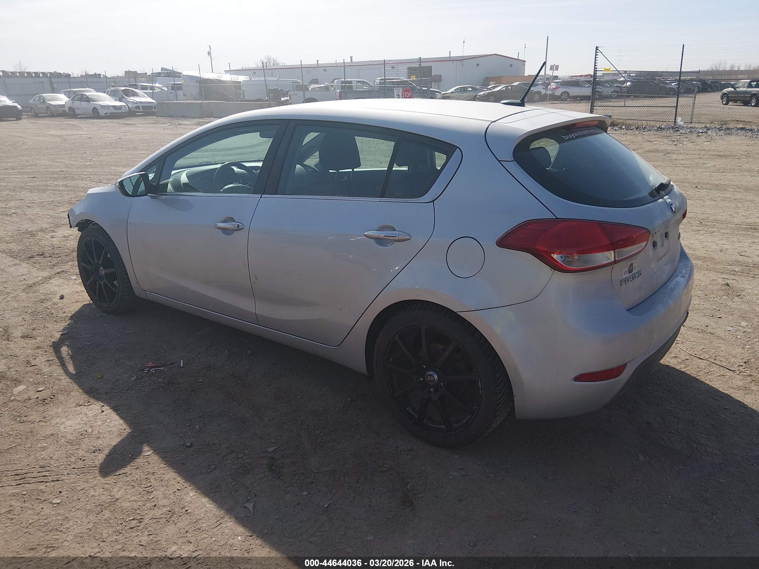 2016 Kia Forte Ex Серебряный vin: KNAFX5A84G5629245